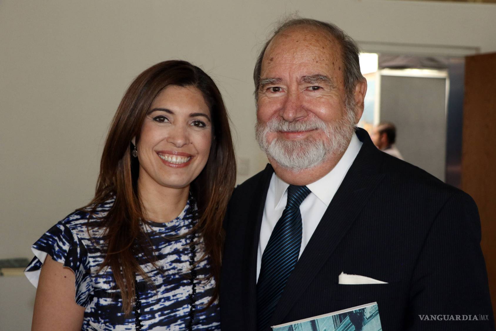 $!Él es Javier Villareal el maestro que por 33 años inspiró con sus clases a muchos estudiantes para hacer buen periodismo