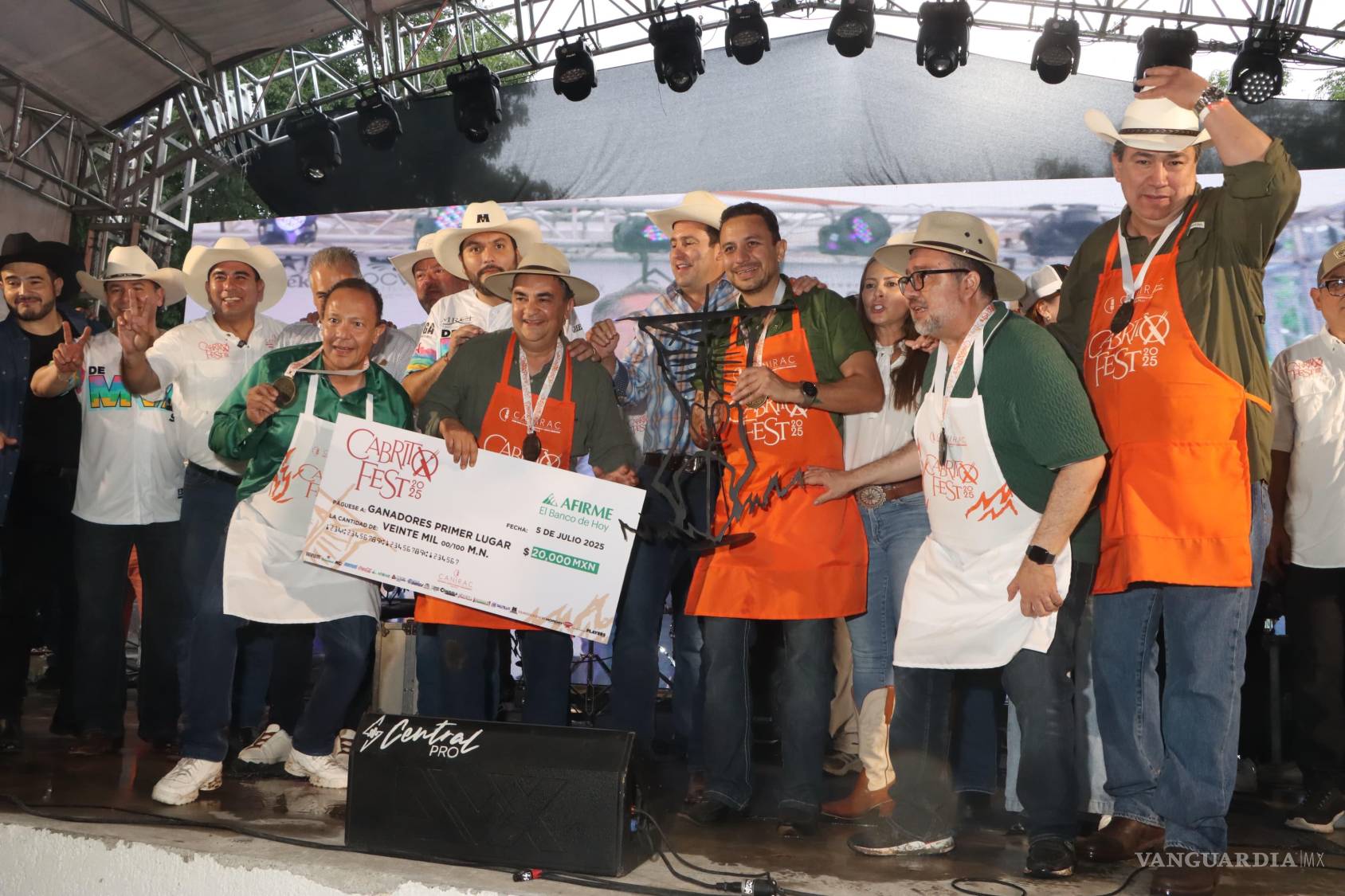 $!El equipo de ’Morucho’ se hizo acreedor al máximo reconocimiento en la Categoría Profesional.