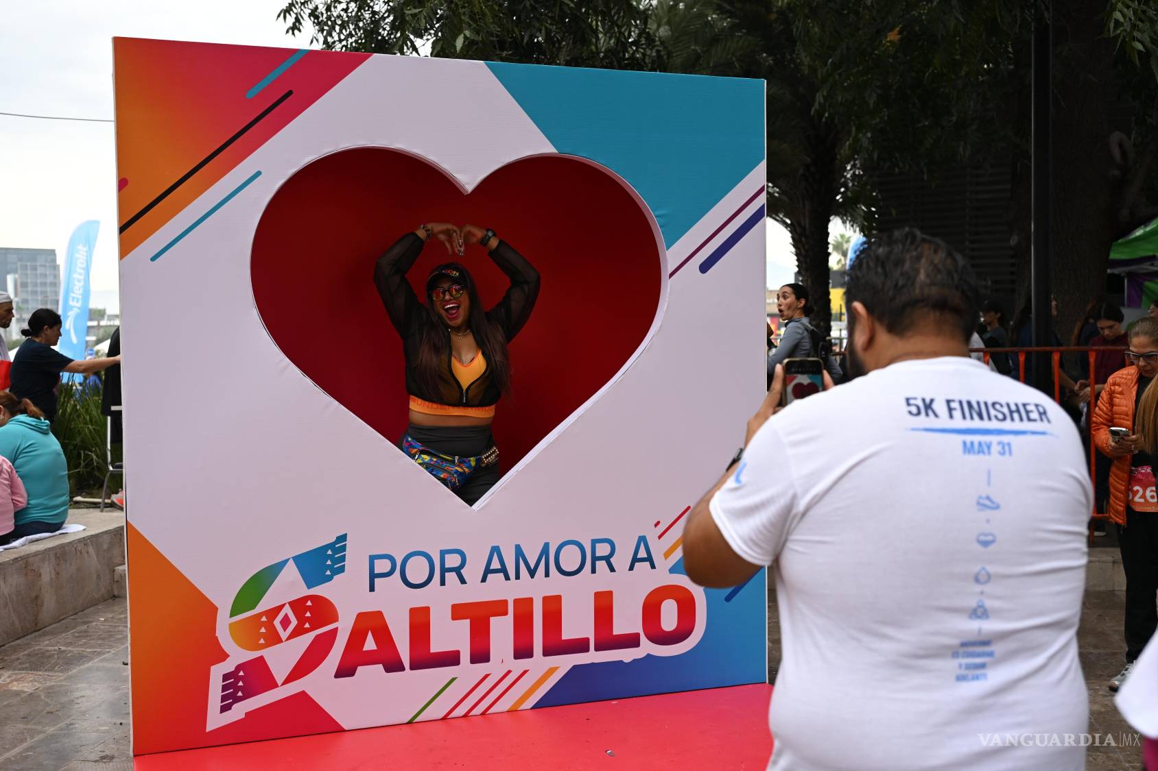 $!El recorrido de 42.195 kilómetros incluyó puntos representativos de la ciudad, como el Ateneo Fuente y el Centro Histórico.