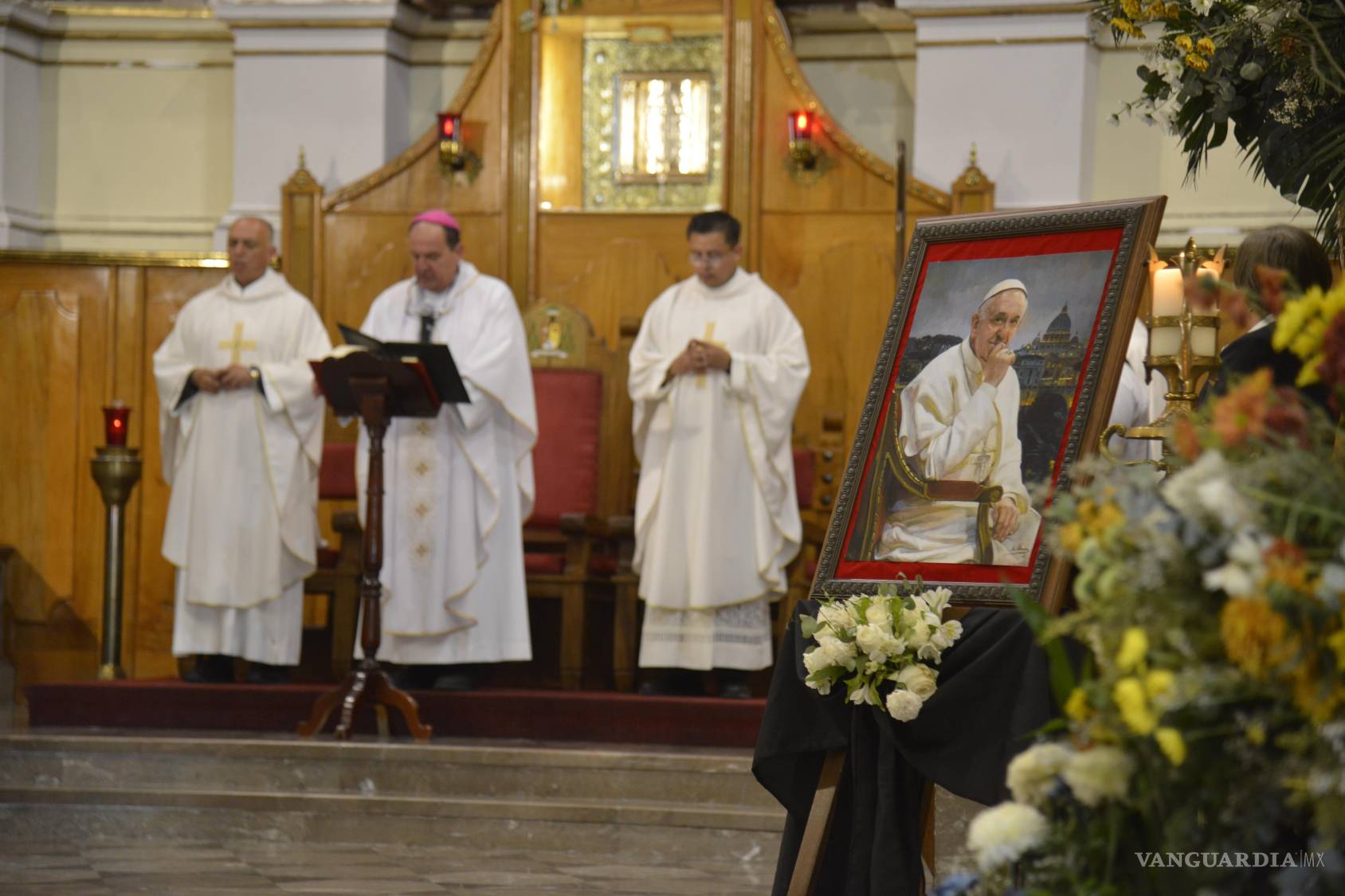 $!El obispo Hilario González García pidió oración por los cardenales encargados de elegir al nuevo Papa.