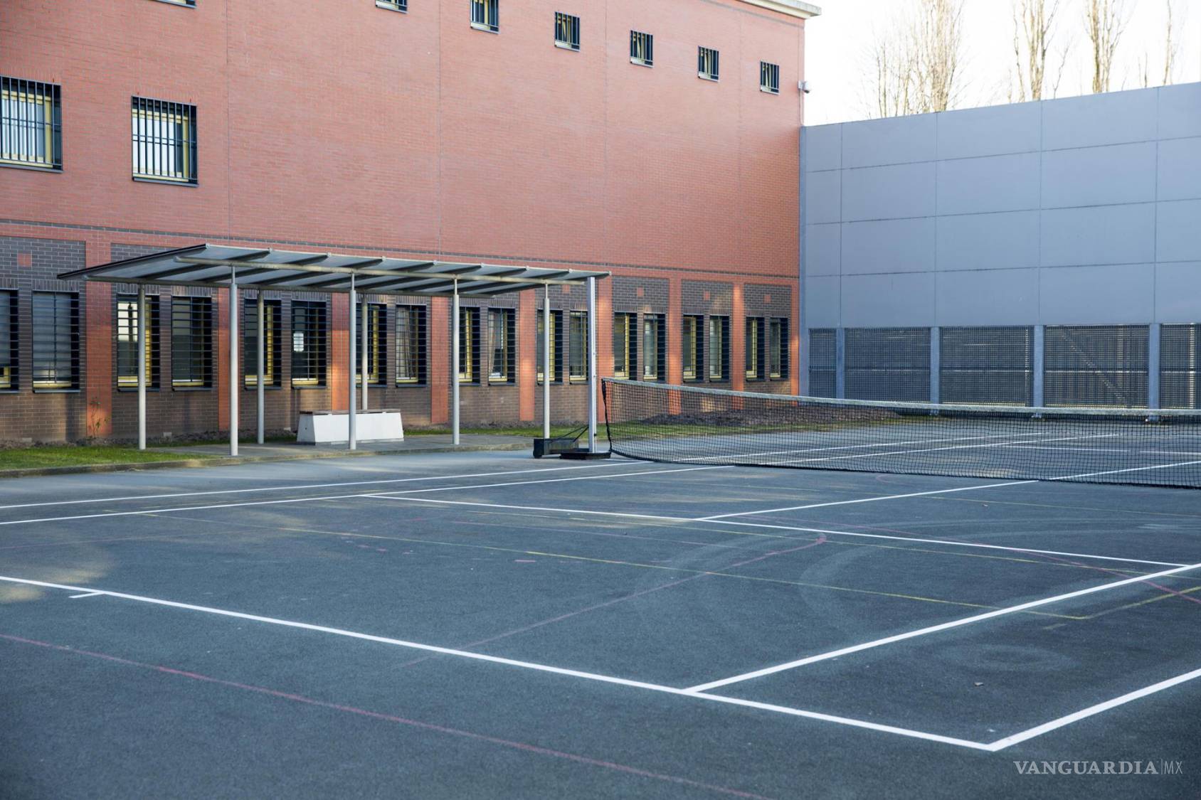 $!Una cancha en Centro de Detención de la Corte Penal Internacional (CPI), donde aguardan juicio algunos acusados de los peores crímenes del planeta.
