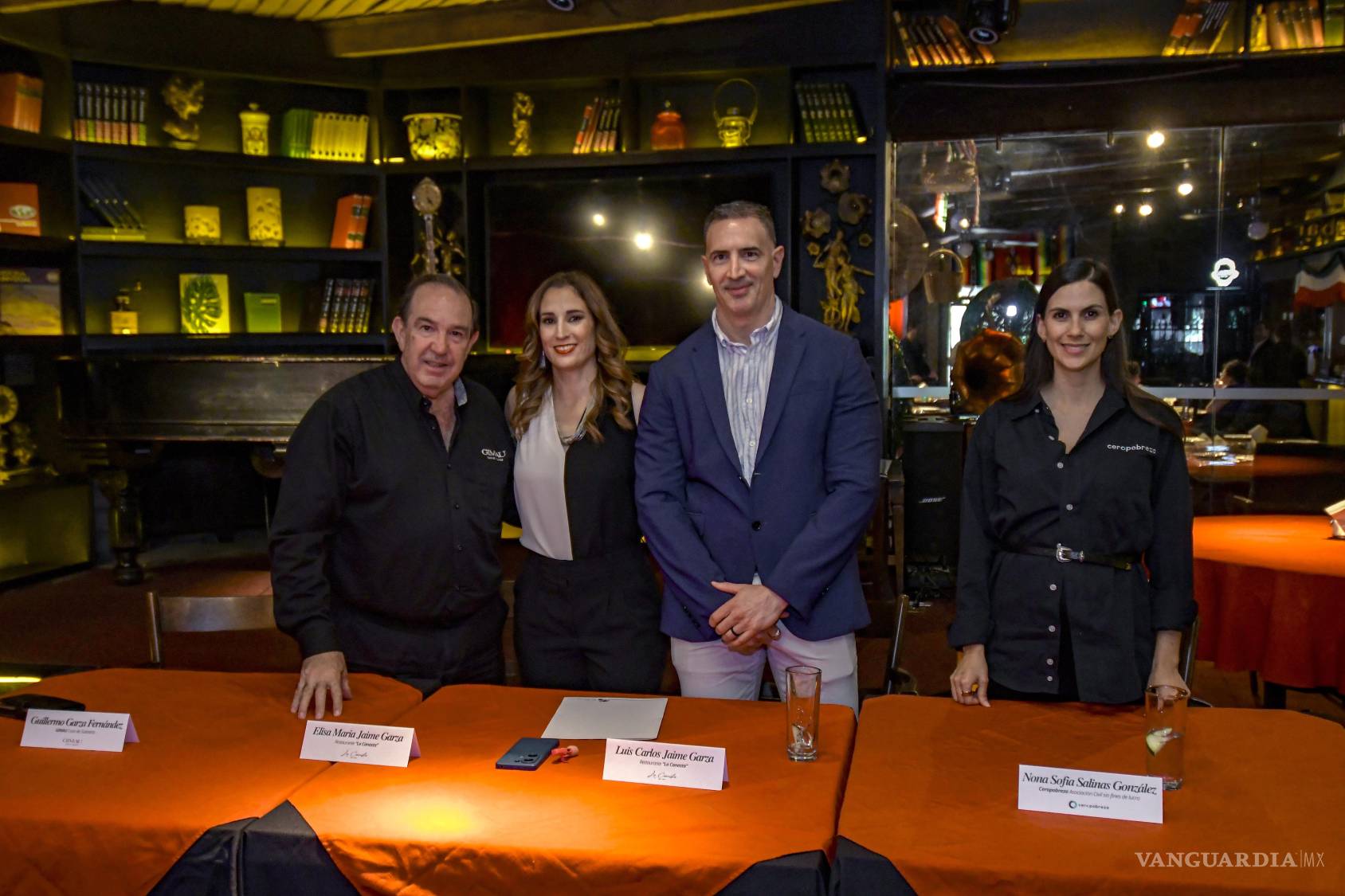 $!La Canasta celebra 60 años con una subasta de las antigüedades que han formado parte de su historia