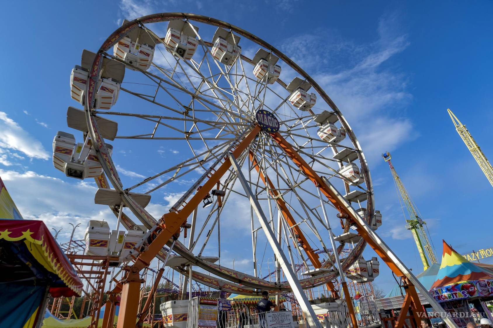 $!Los juegos mecánicos siempre son una de las atracciones principales.