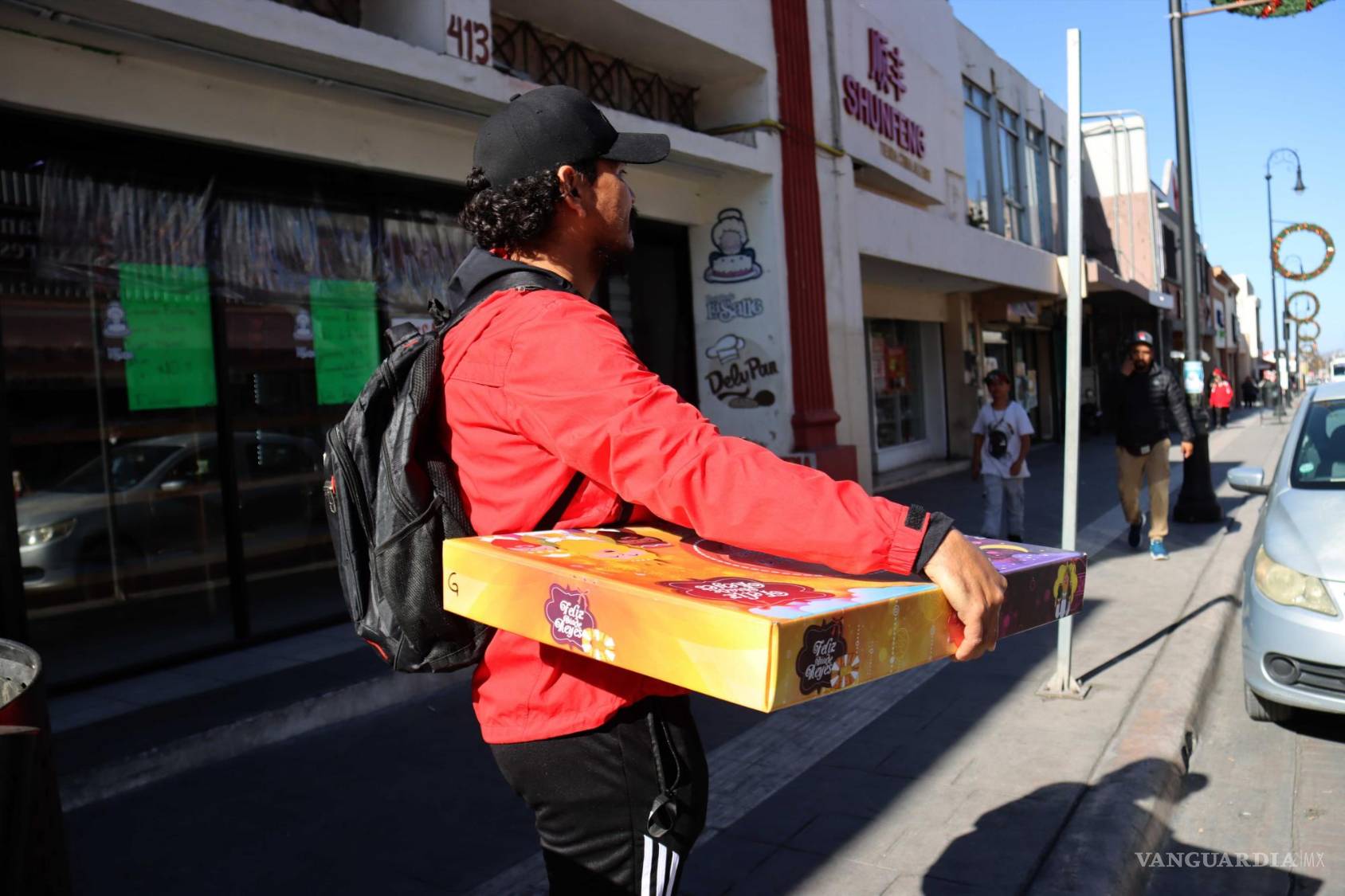 $!Los saltillenses buscan adquirir su rosca este día.