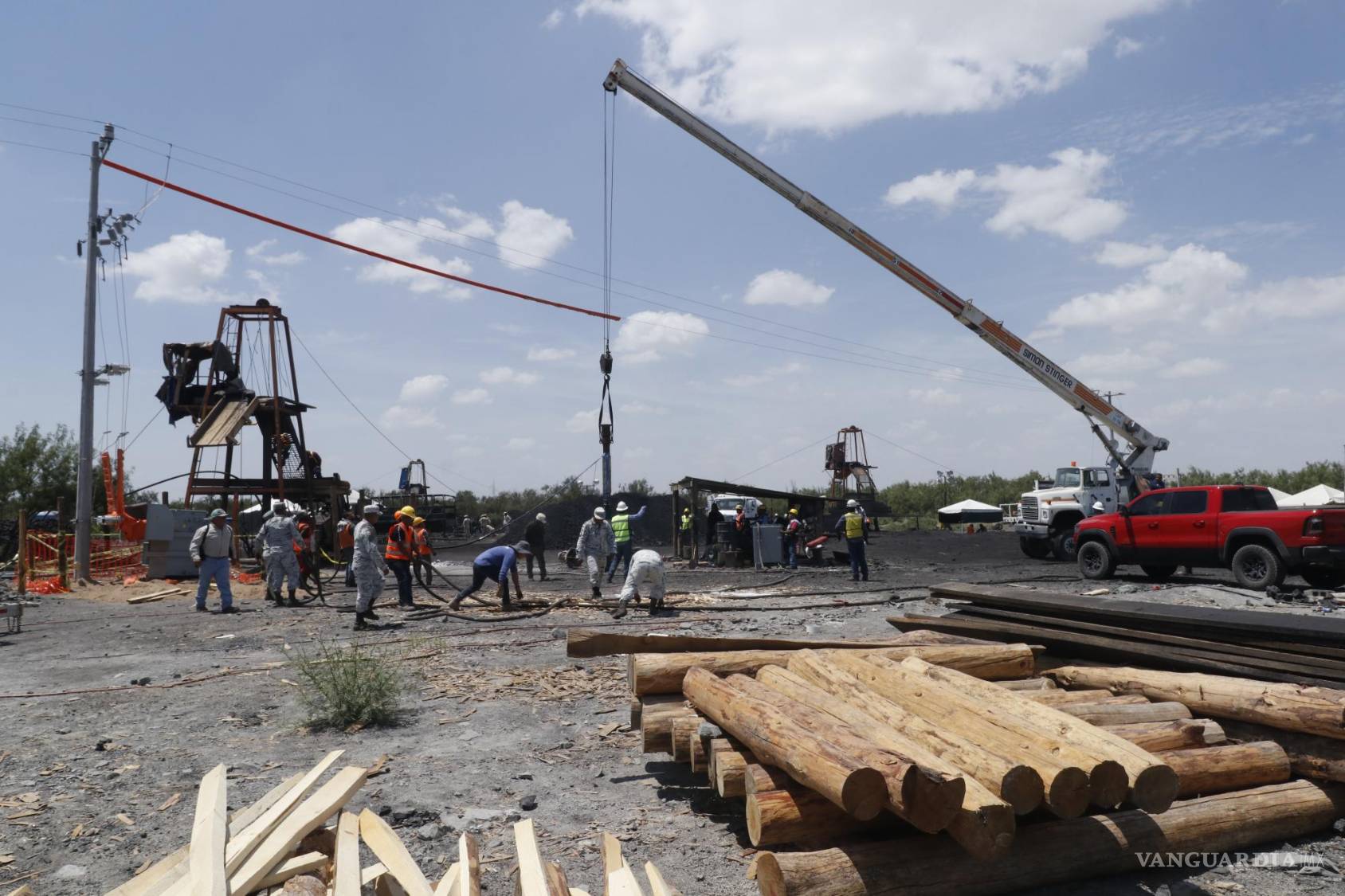 $!El 3 de agosto la tragedia inundó a la comunidad de Agujita, Sabinas, cuando 10 mineros quedaron atrapados en la mina “El Pinabete”.