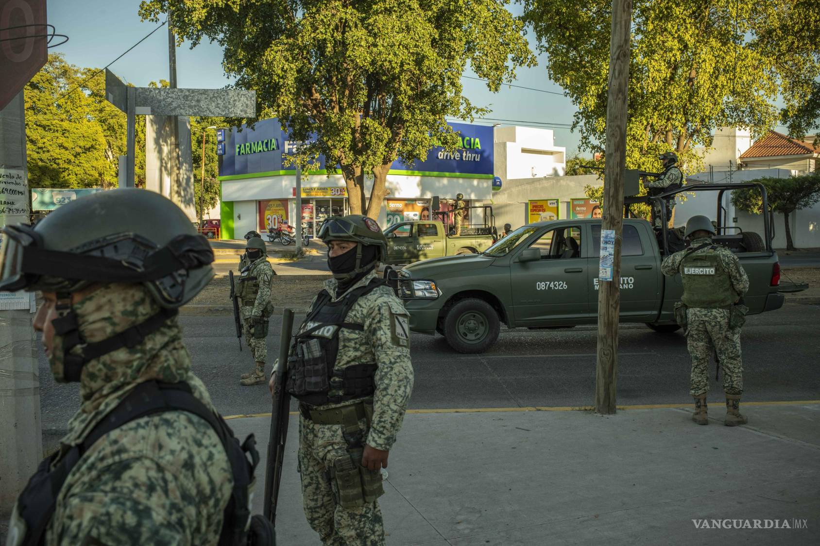 $!La muerte de dos oficiales de la CIA en un accidente en el norte de México generó interrogantes sobre la autorización y la soberanía, pero también reflejó una alianza de seguridad delicada y de larga data entre ambos países.