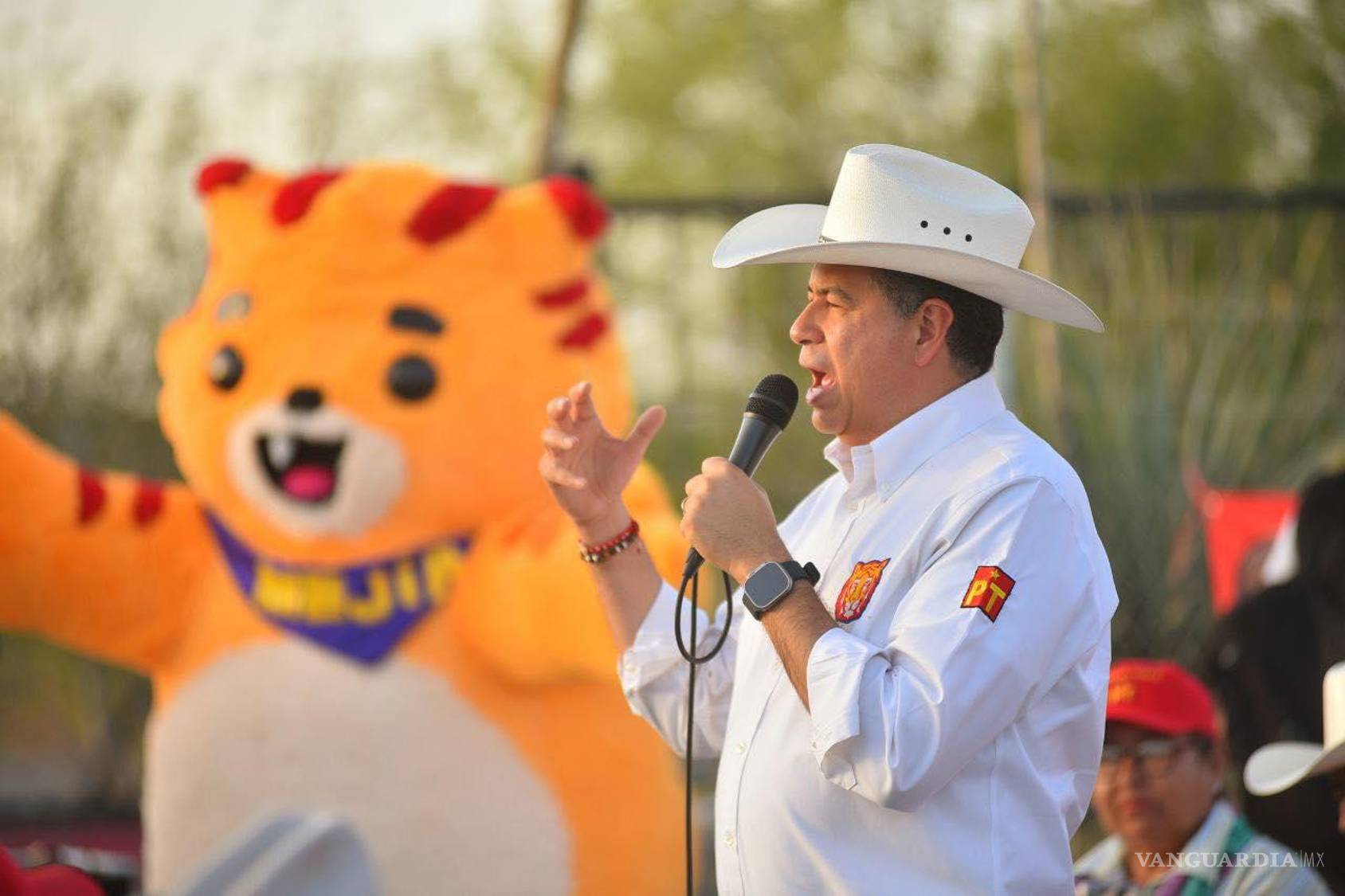 $!Si los mandaran a una isla desierta por 6 meses, ¿qué se llevarían Manolo, Guadiana, Lenin y Mejía?