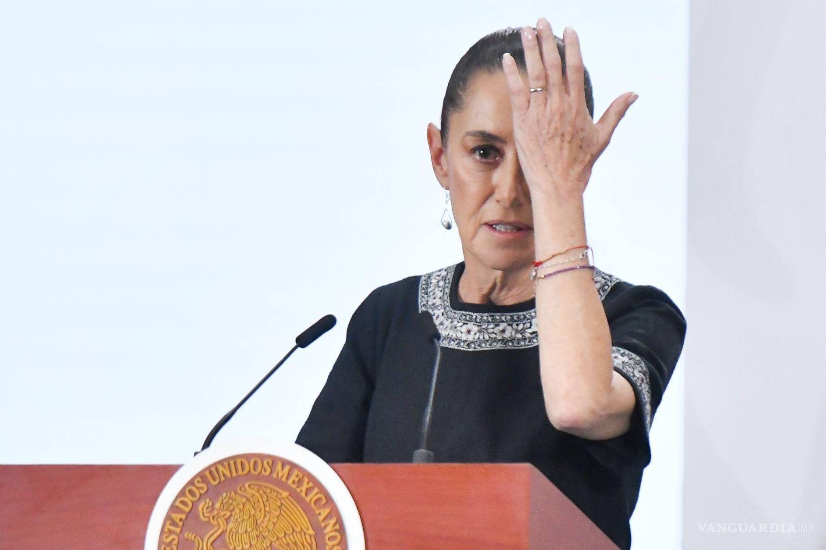 $!Claudia Sheinbaum, presidenta de México, se refirió a las declaraciones de Donald Trump, presidente de los EU sobre el narcotráfico en México en su conferencia matutina.