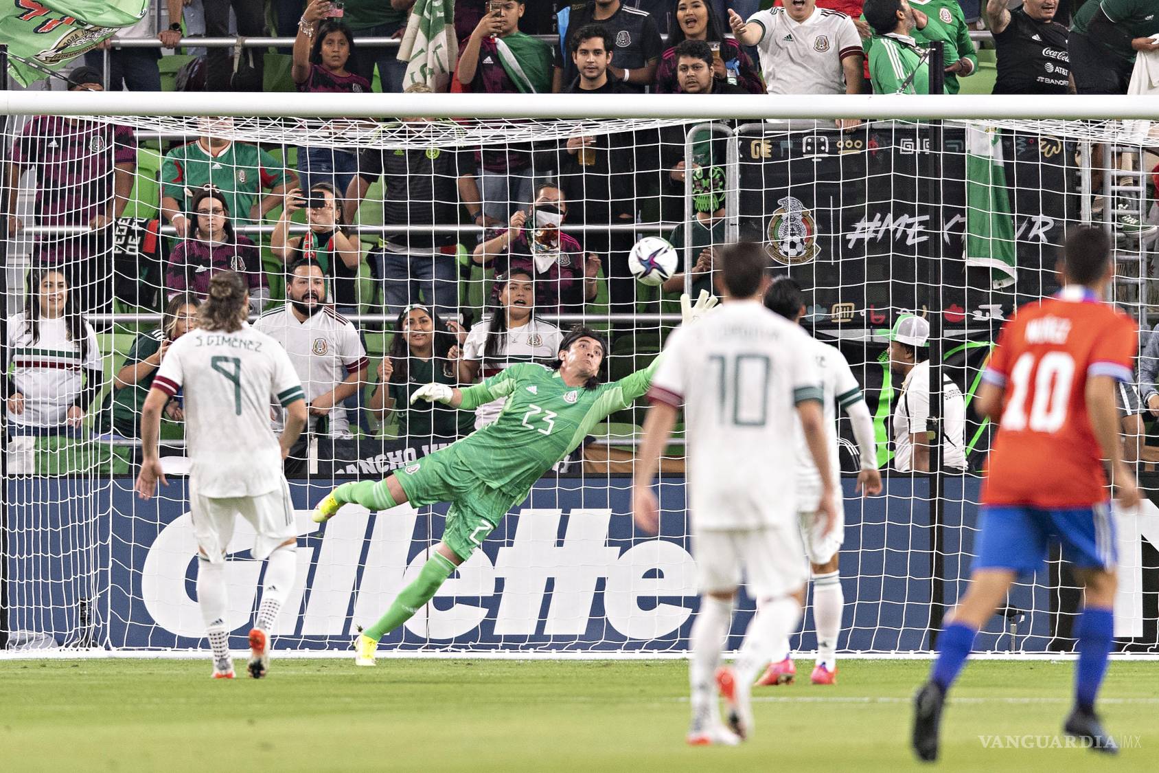 $!El guardameta coahuilense debutó con la verde ante Chile en 2021, cuando la Selección era dirigida por Gerardo Martino.