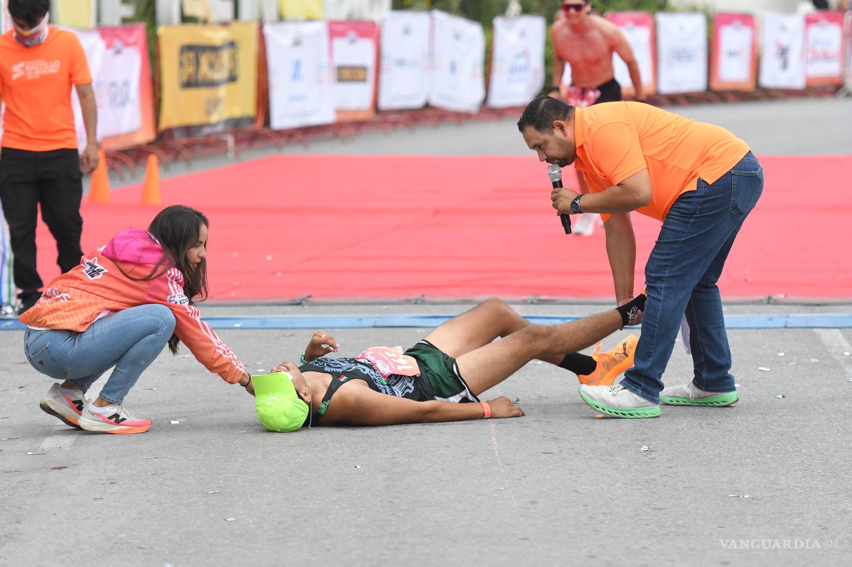 $!La modalidad de relevos por parejas permitió compartir el desafío, con tramos de aproximadamente 21 kilómetros por participante.