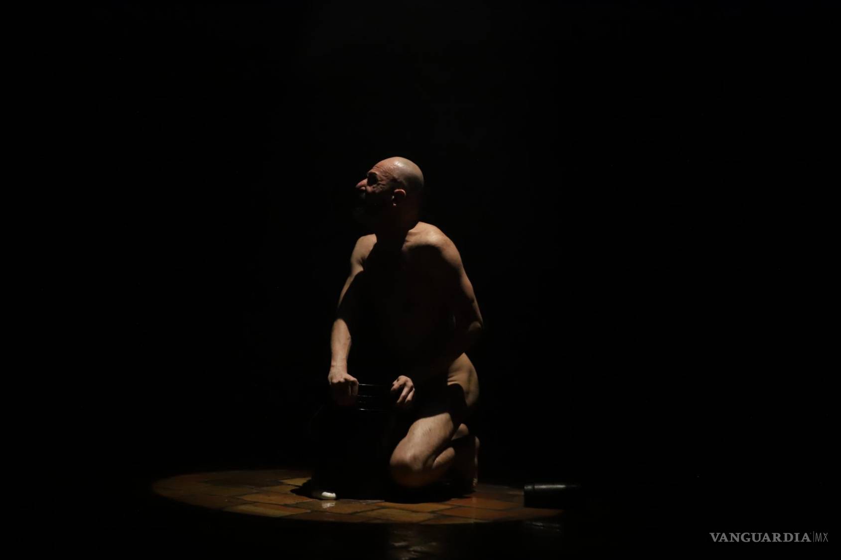 $!Kassandra, no estás loca: Una tragedia griega llegó a Saltillo, trayendo el mensaje de los marginados