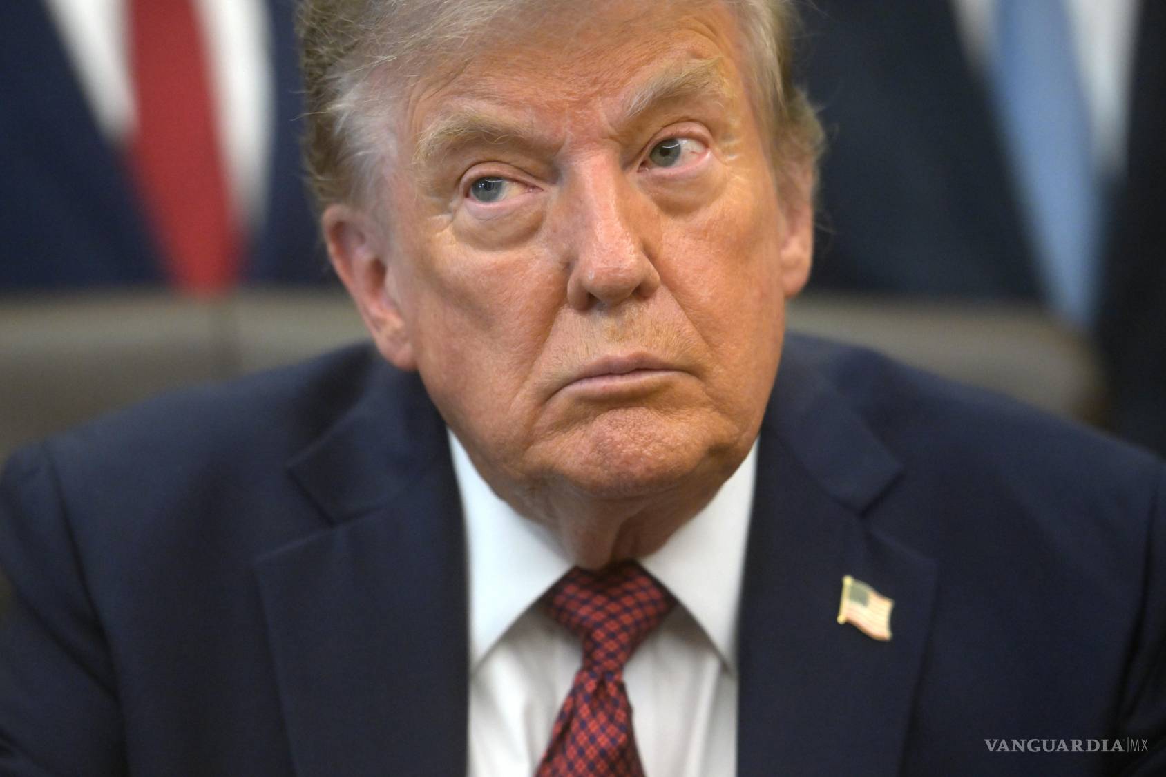 $!El presidente de Estados Unidos, Donald Trump, habla en la Oficina Oval el viernes 24 de julio de 2026 en Washington.