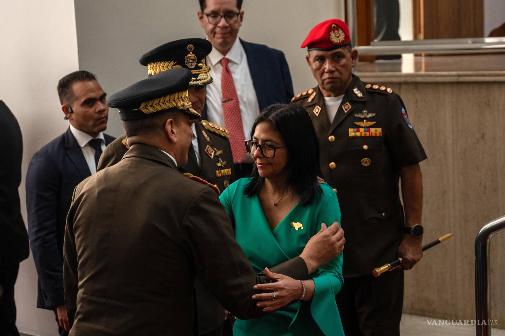 $!Delcy Rodríguez, presidenta interina de Venezuela, antes de su juramentación en Caracas, Venezuela.