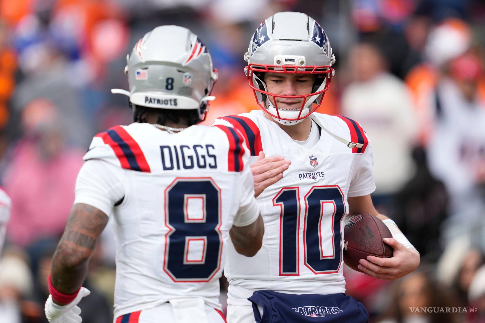 $!Stefon Diggs encabezó el cuerpo de receptores de Patriots de Nueva Inglaterra y devolvió el juego aéreo a nivel top en 2025.