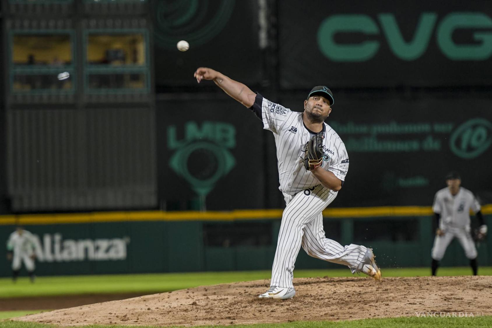 $!Los Saraperos de Saltillo vencieron a los Dorados de Chihuahua para adjudicarse la serie desde el Madero.