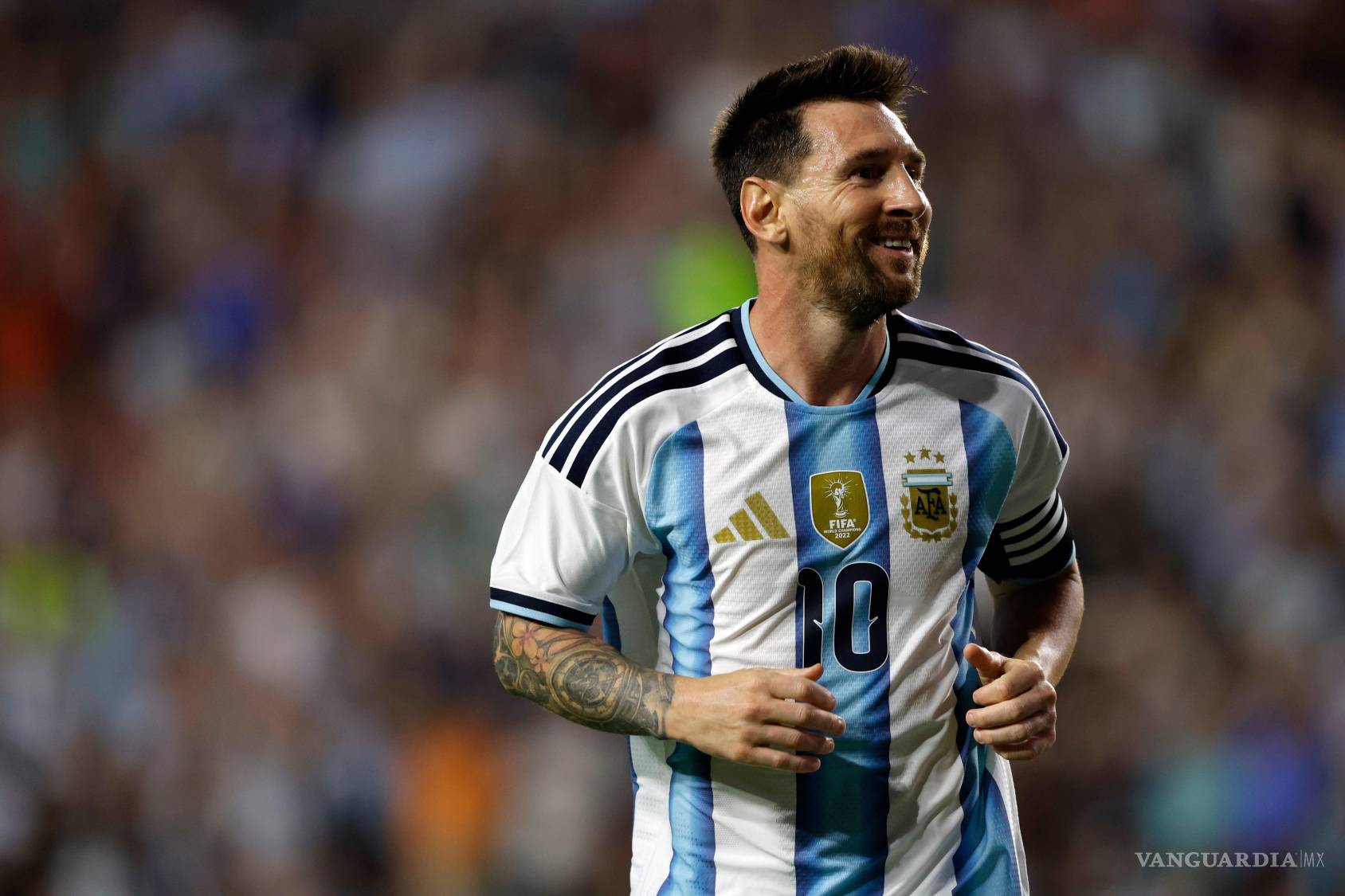 $!Lionel Messi luciendo la indumentaria del actual campeón.