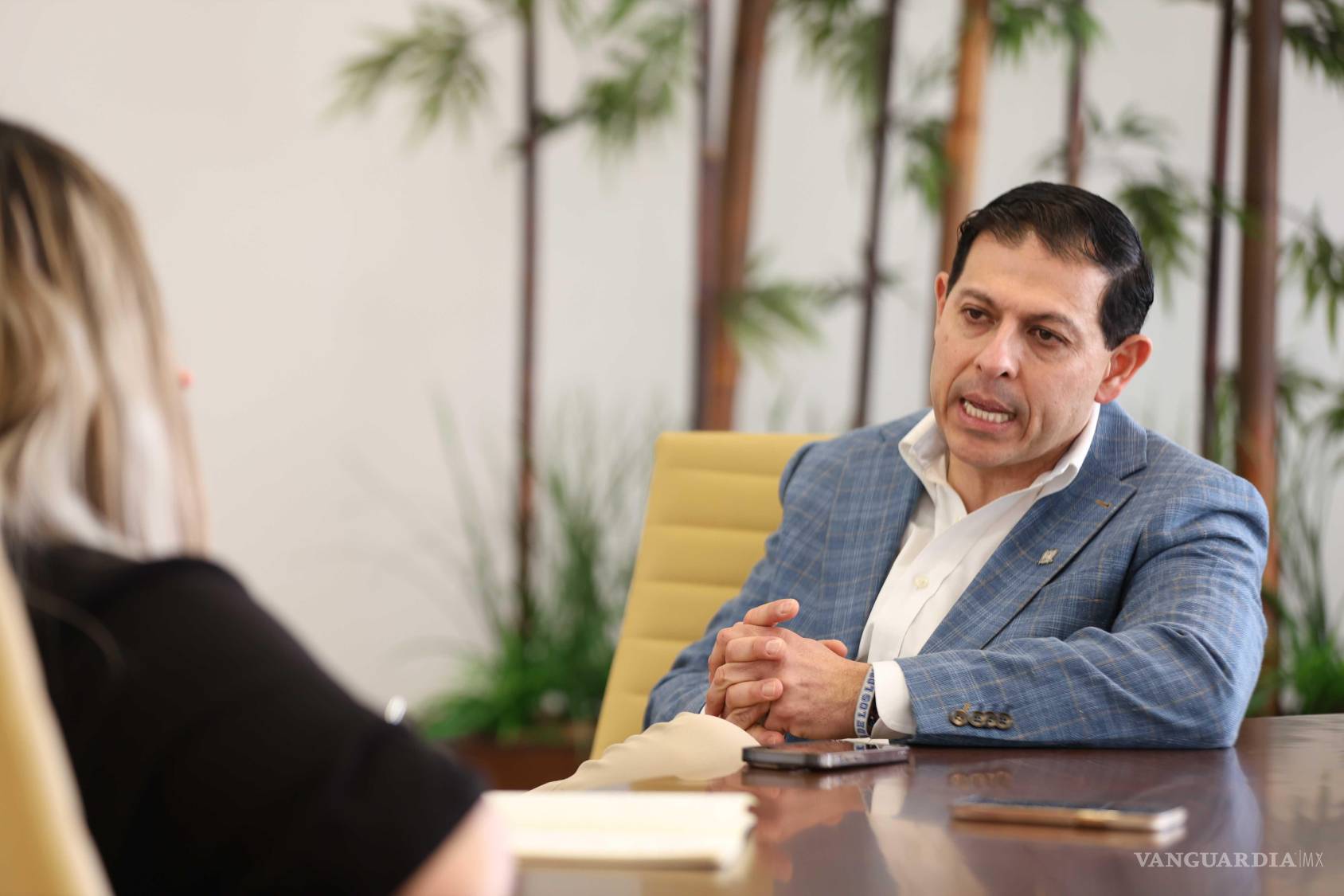 $!Destaca Pimentel trabajo en equipo y cercanía con alumnado en primer año al frente de UAdeC