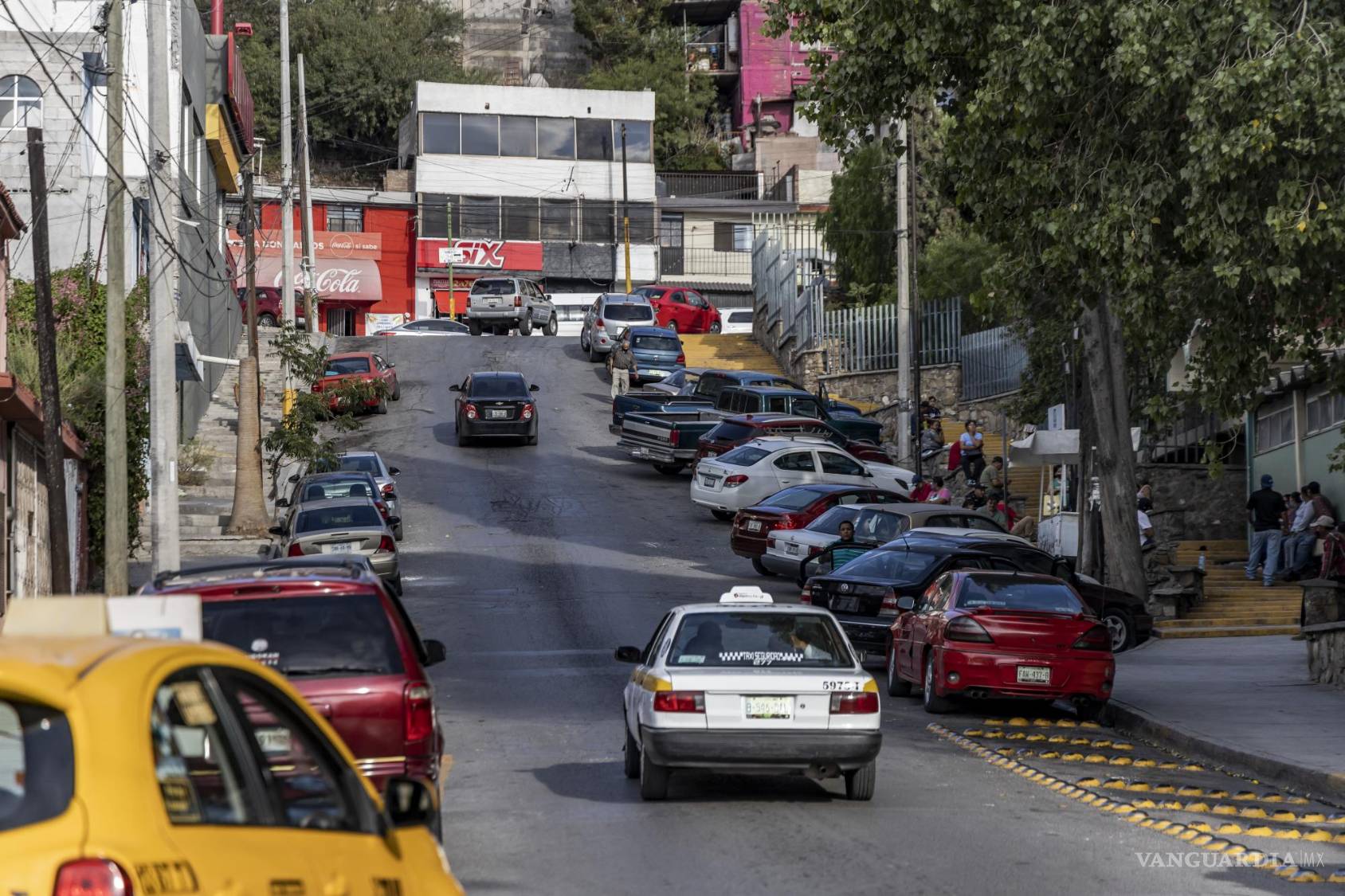$!Calle ubicada a un costado del Seguro #1 con dirección de poniente a oriente.