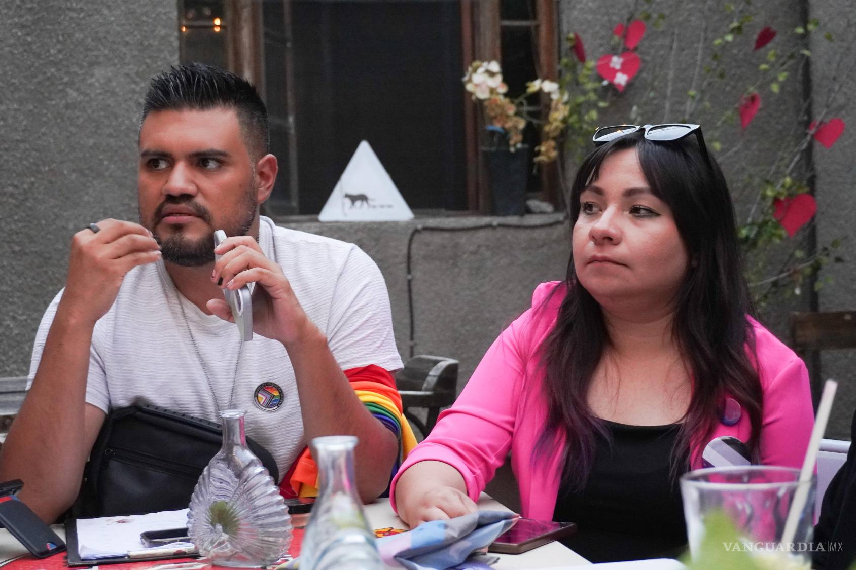 $!Explorar prendas sin importar la etiqueta de género representa, para muchas personas, un acto de libertad y resignificación de la moda.