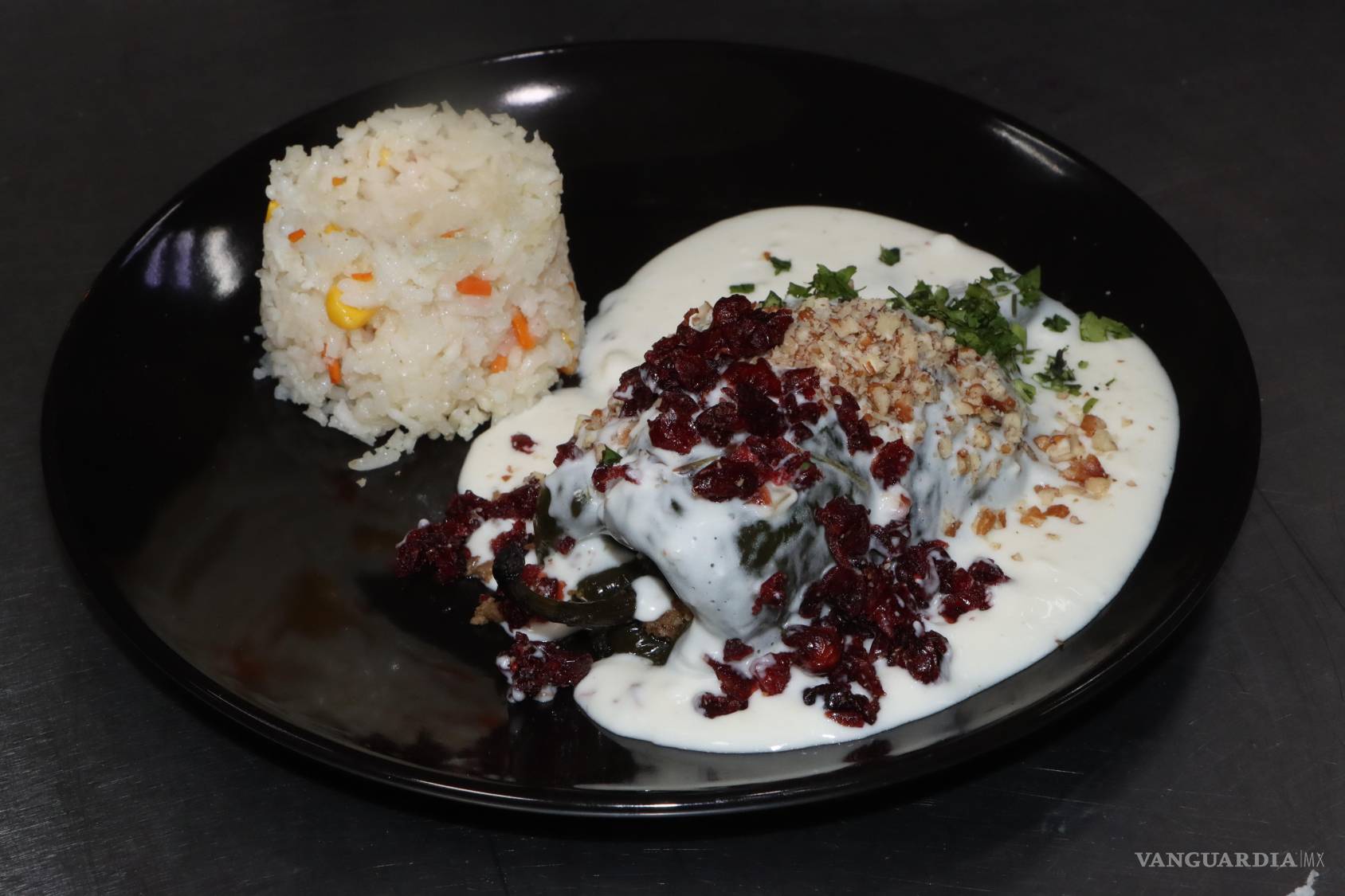 $!Cada uno de los platillos fueron inspirados en algunos de los personajes creados por Catón.