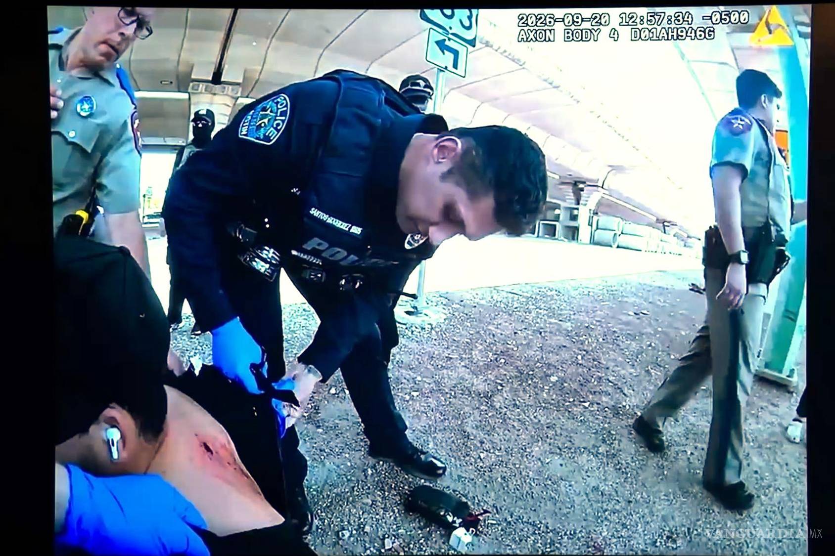 $!Videos familiares y de cámaras de seguridad documentaron las detenciones al interior de domicilios.