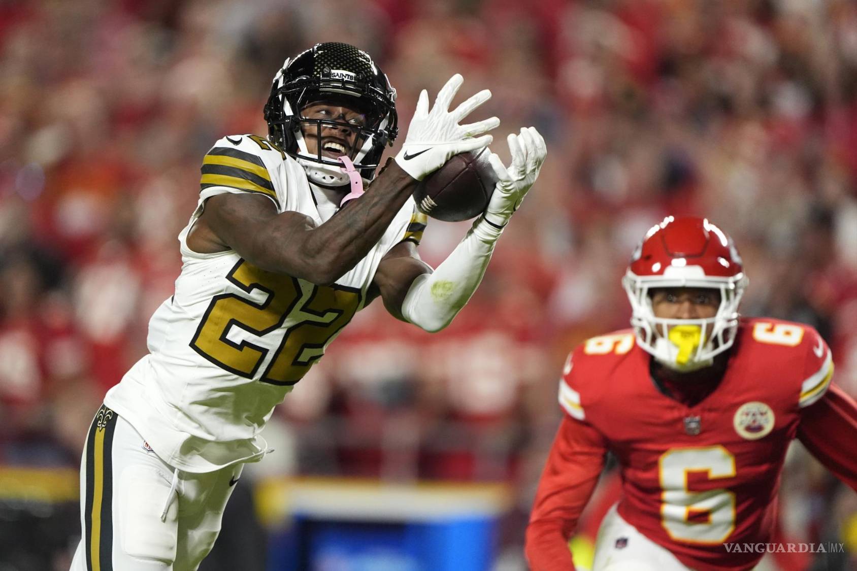 $!Rashid Shaheed podría brillar contra una defensiva secundaria debilitada de Tampa Bay, aprovechando un mayor volumen de pases en su equipo.