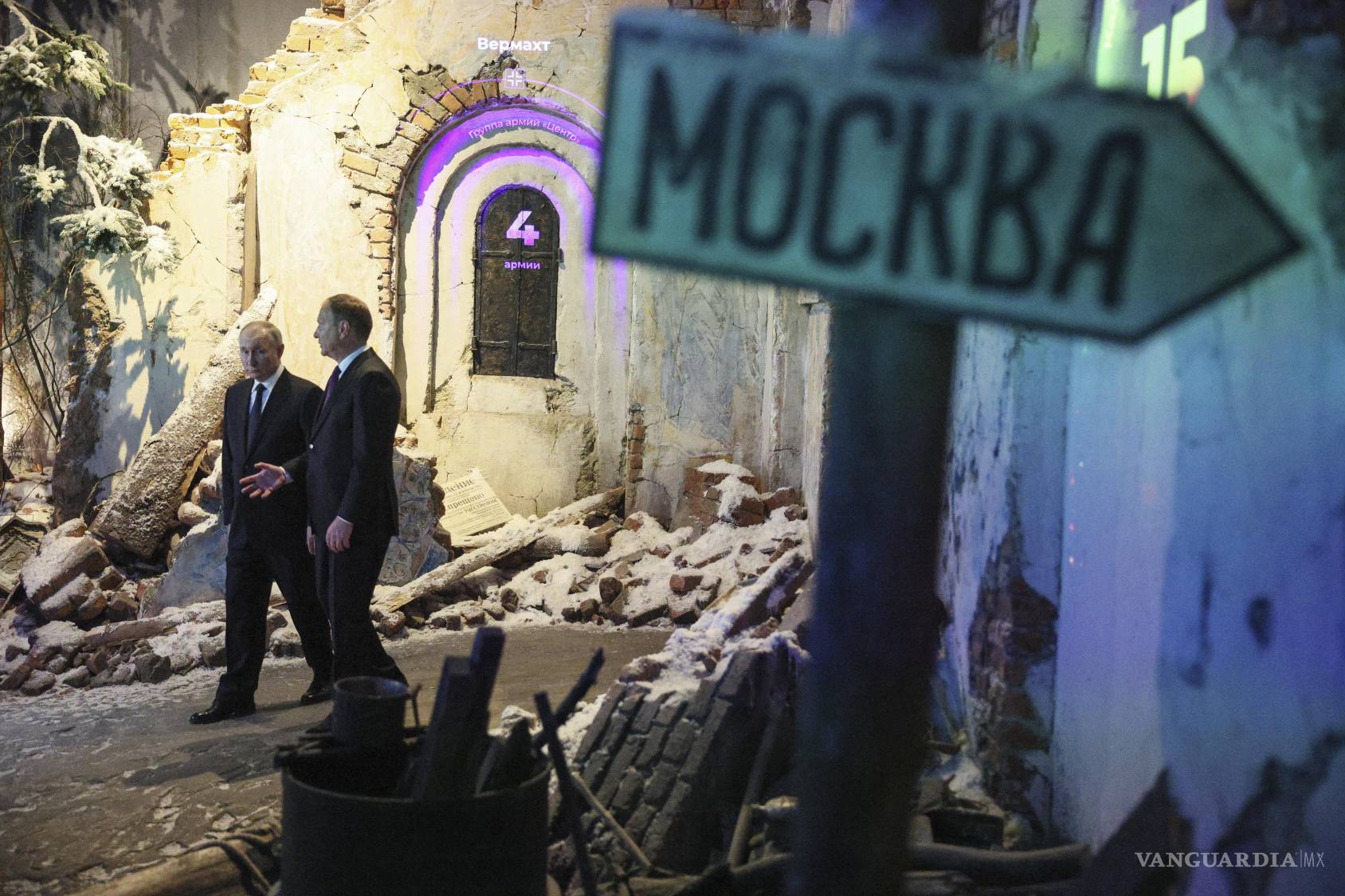 $!En medio de un estancamiento militar en Ucrania, los analistas señalan que el Kremlin recurre a la presión psicológica y a la retórica de la escalada para mantener el control de la narrativa interna y externa.