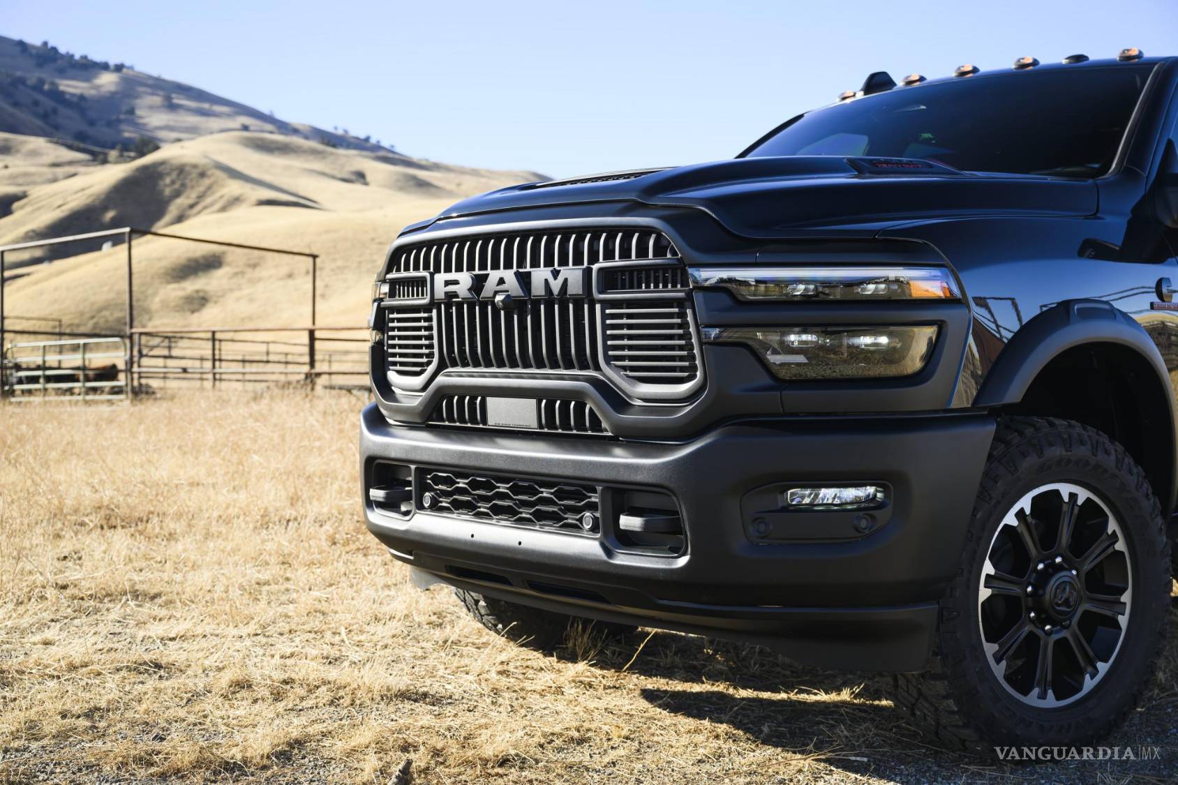 $!Lanza RAM la nueva Heavy Duty 2025 que se produce en planta de Saltillo