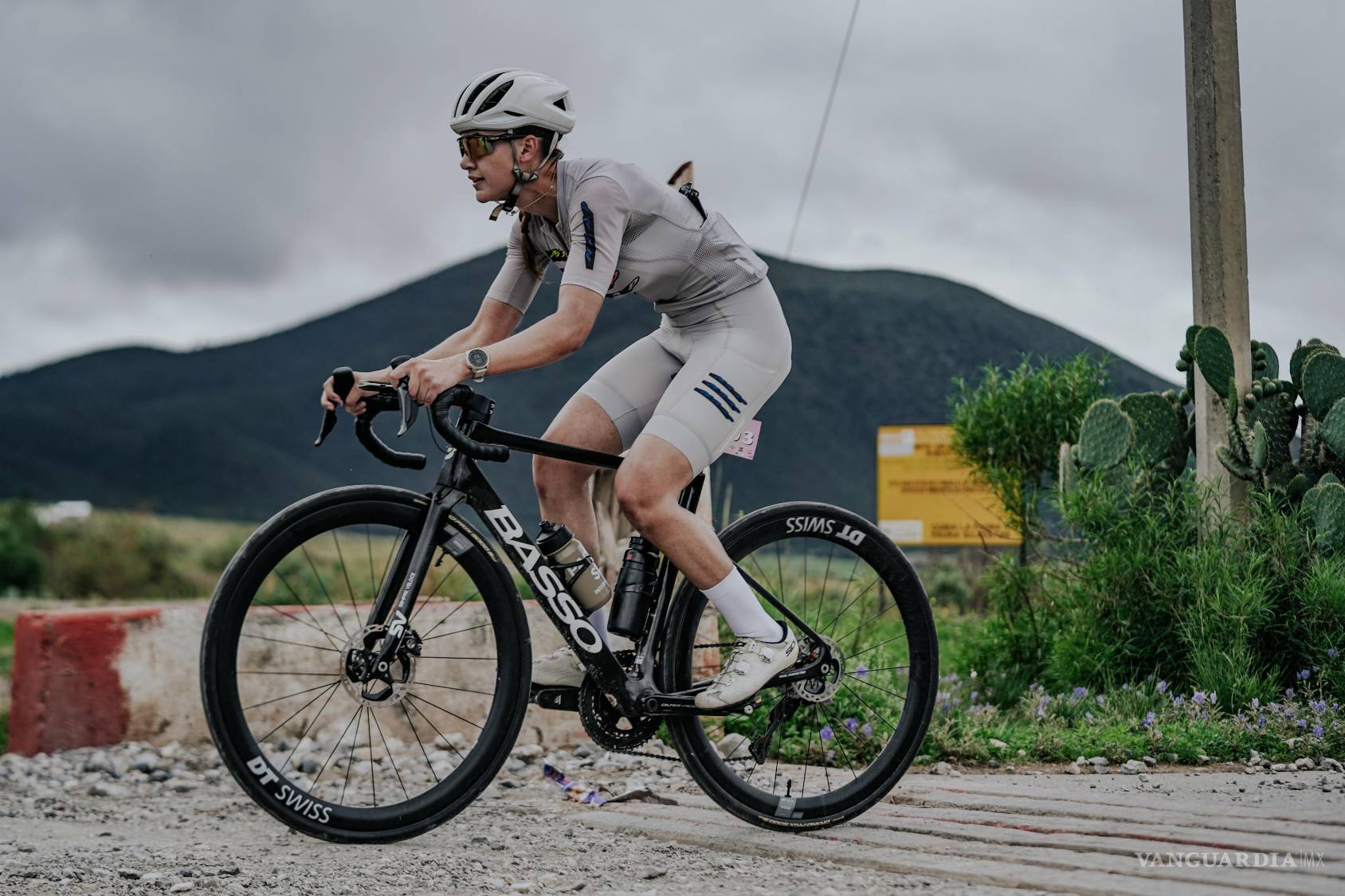 $!Además de entrenar y competir, María Elisa combina el ciclismo con su trabajo y estudios de maestría.