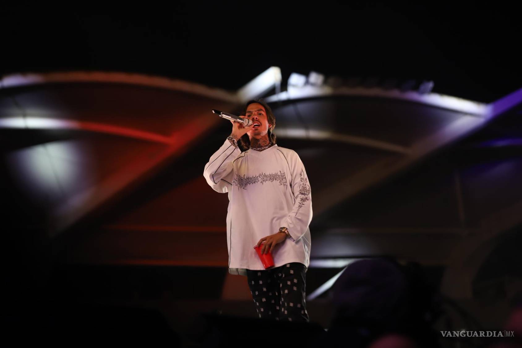 $!En cada momento que hubo oportunidad Cano interactuó con sus fans en Saltillo.