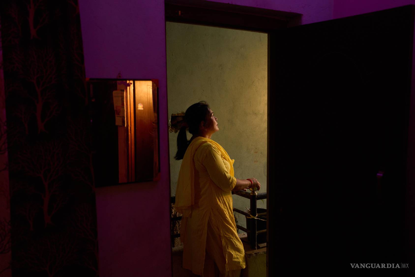 $!Bharati Thapa, una ex trabajadora social dedicada a la prevención del VIH obligada a recurrir al trabajo sexual para sobrevivir tras perder su empleo por los recortes de EU.