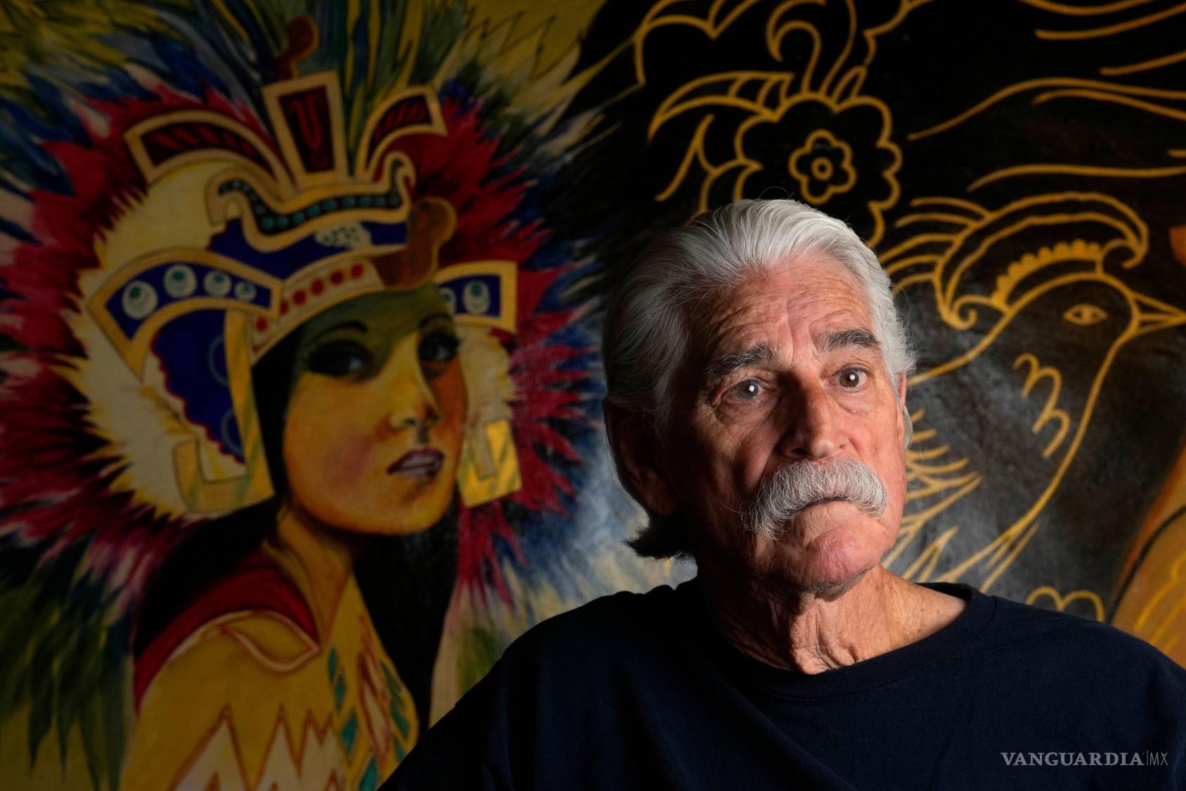 $!Earl Wilcox, activista de larga trayectoria, se sienta en el restaurante de su familia el 20 de mayo de 2026 en Phoenix.