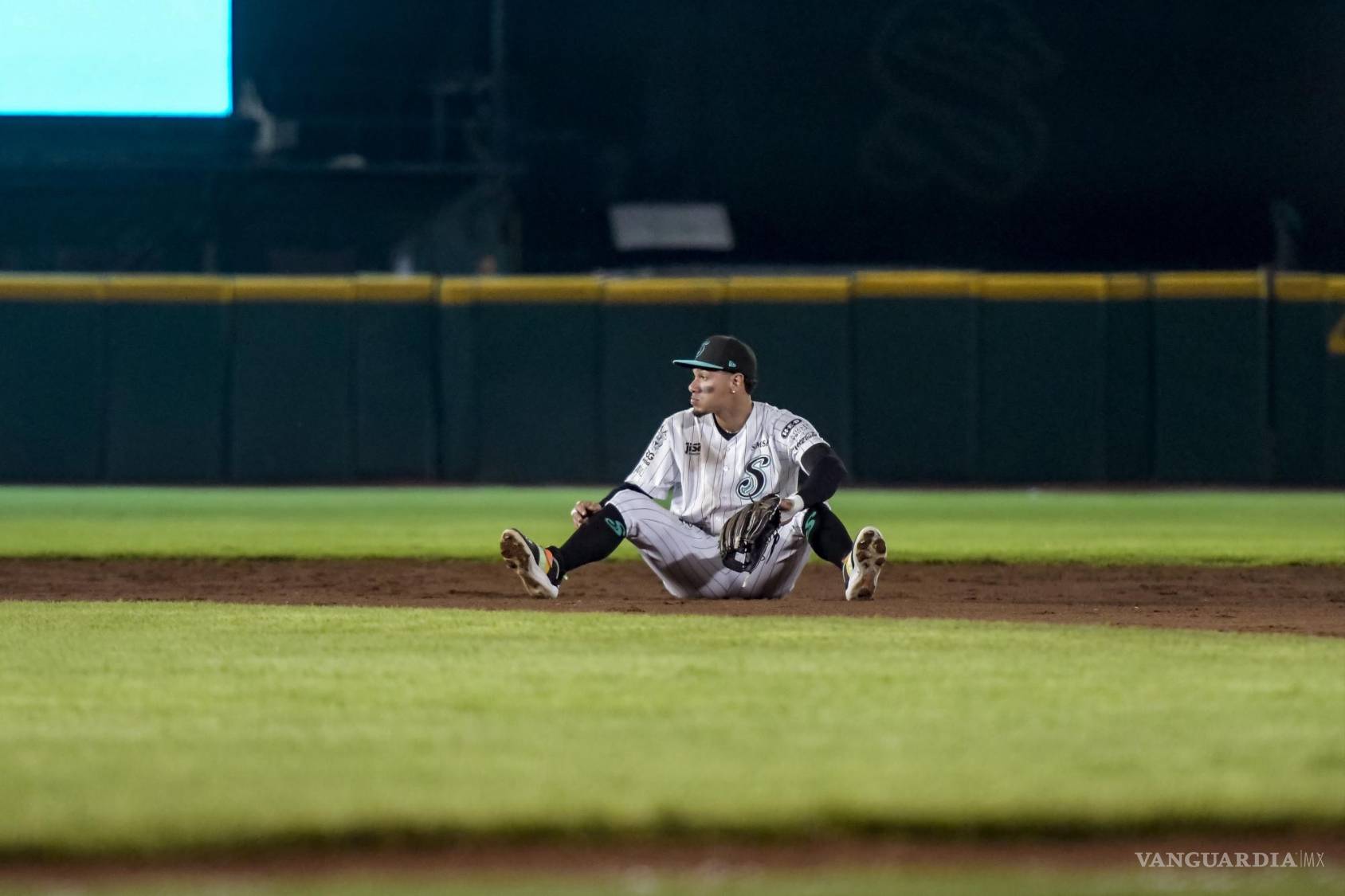 $!Los Saraperos de Saltillo vencieron a los Dorados de Chihuahua para adjudicarse la serie desde el Madero.