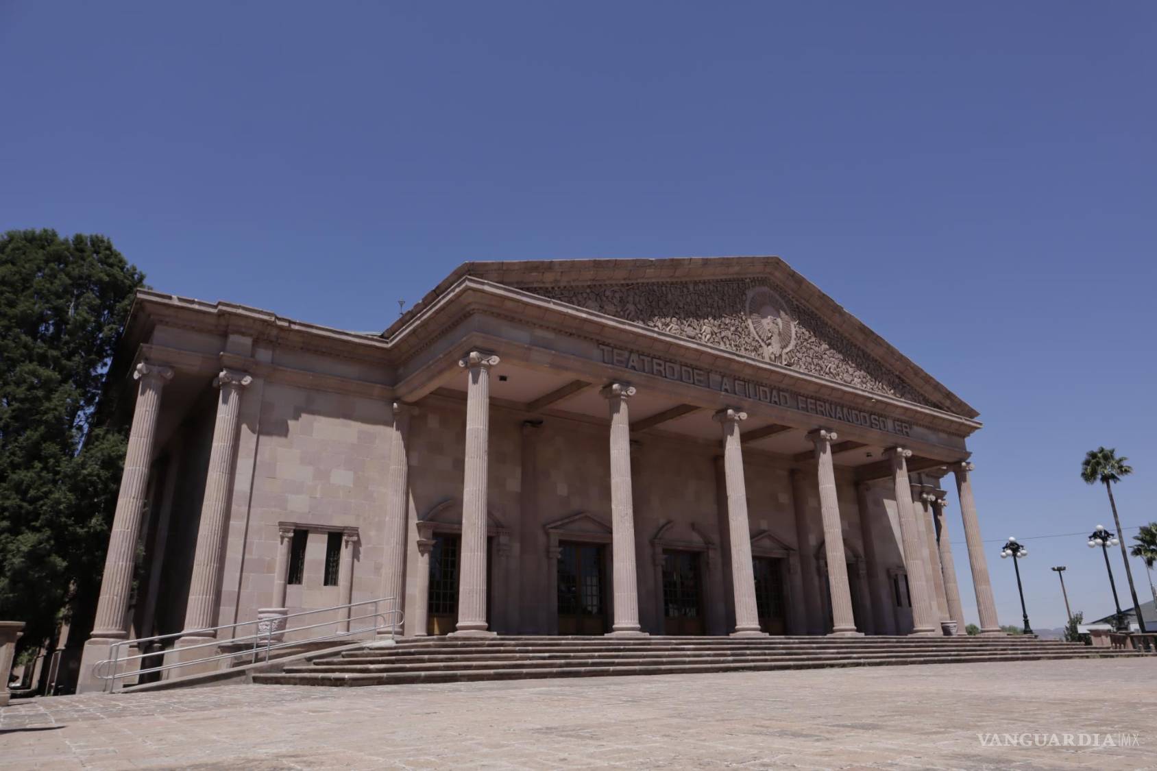 $!Entre 1975 y 1981, con la cantera de la familia García, se llevaron a cabo remodelaciones en varios edificios importantes de Saltillo, incluyendo el Teatro de la Ciudad Fernando Soler.