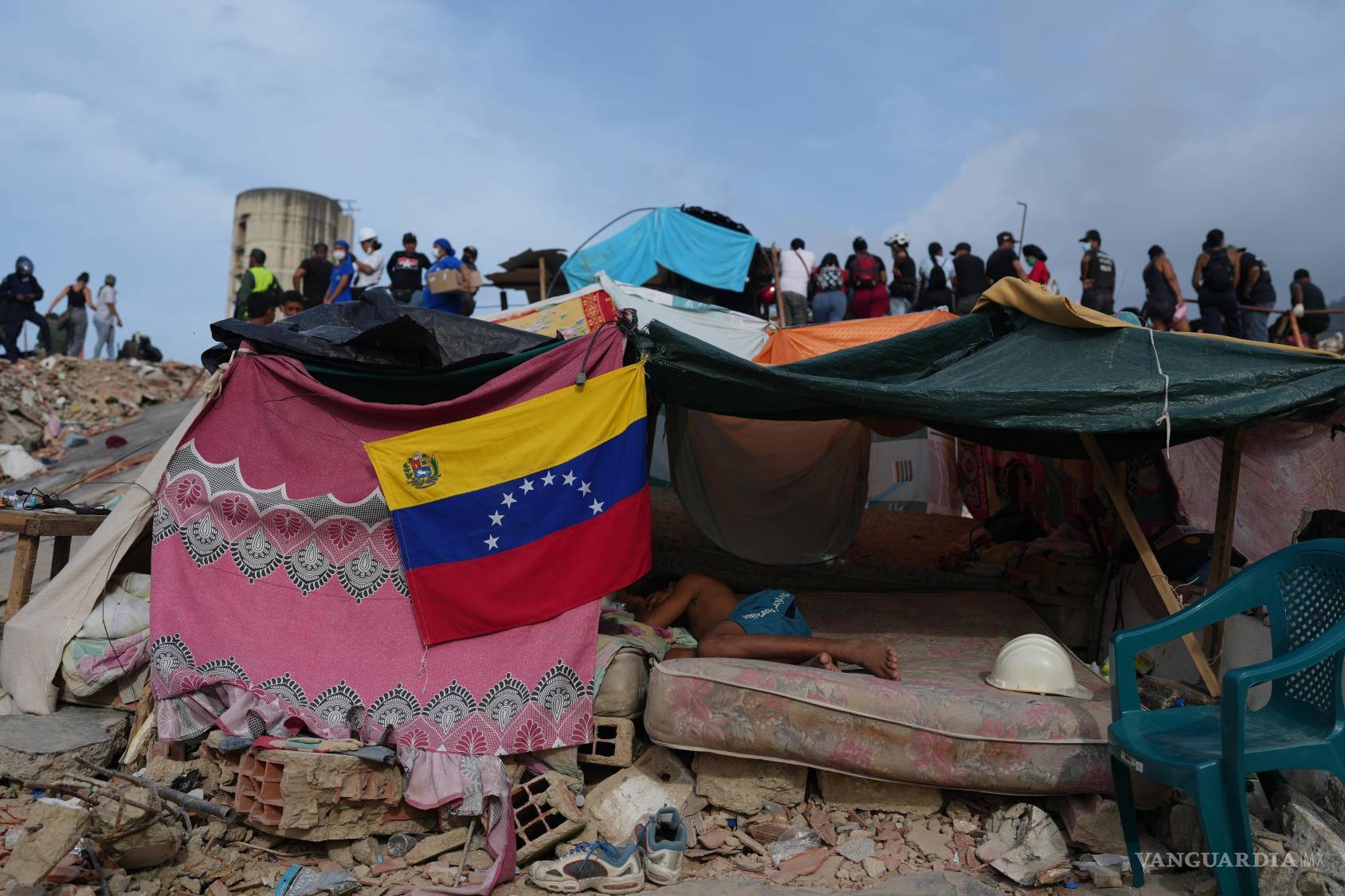 $!Las labores de rescate tras los sismos en La Guaira, Venezuela, el 4 de julio del 2026.