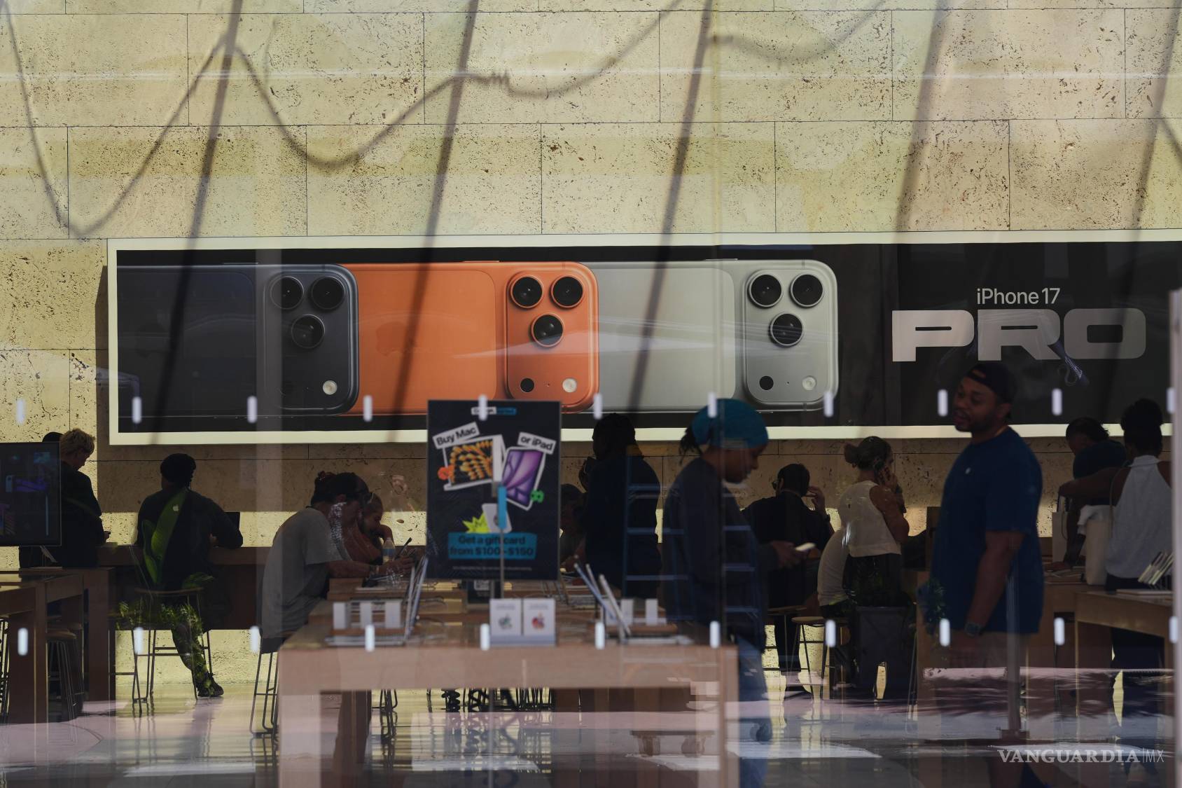 $!El elevado precio del nuevo modelo pondrá a prueba la respuesta del consumidor.