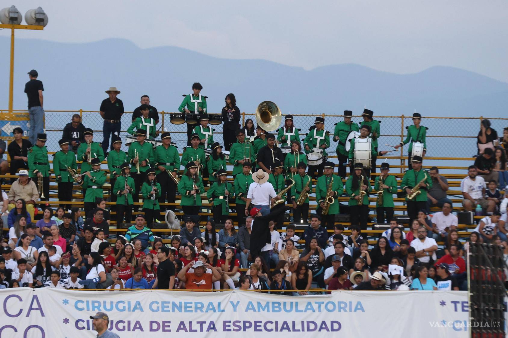 $!El equipo local recibió el respaldo de su afición durante todo el encuentro.