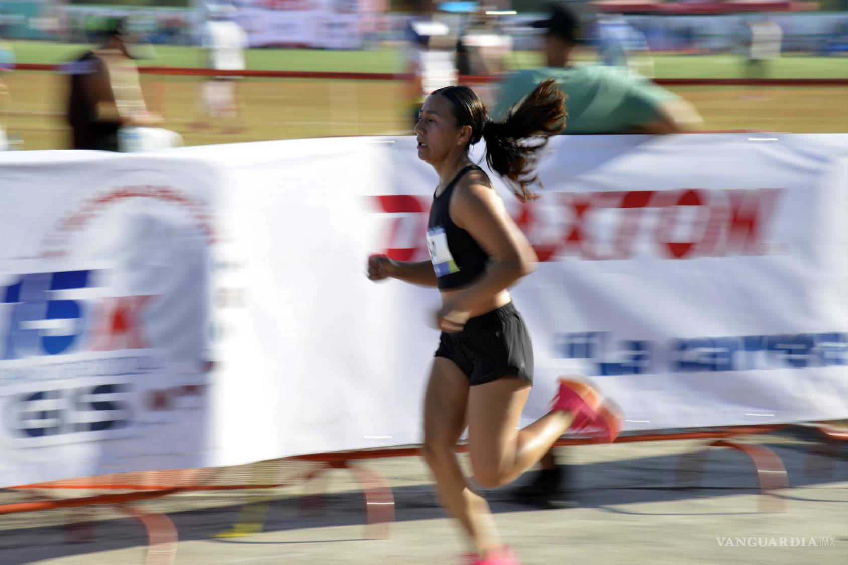 $!Los corredores lograron el objetivo de recorrer 15 kilómetros en las calles más importantes de la ciudad.