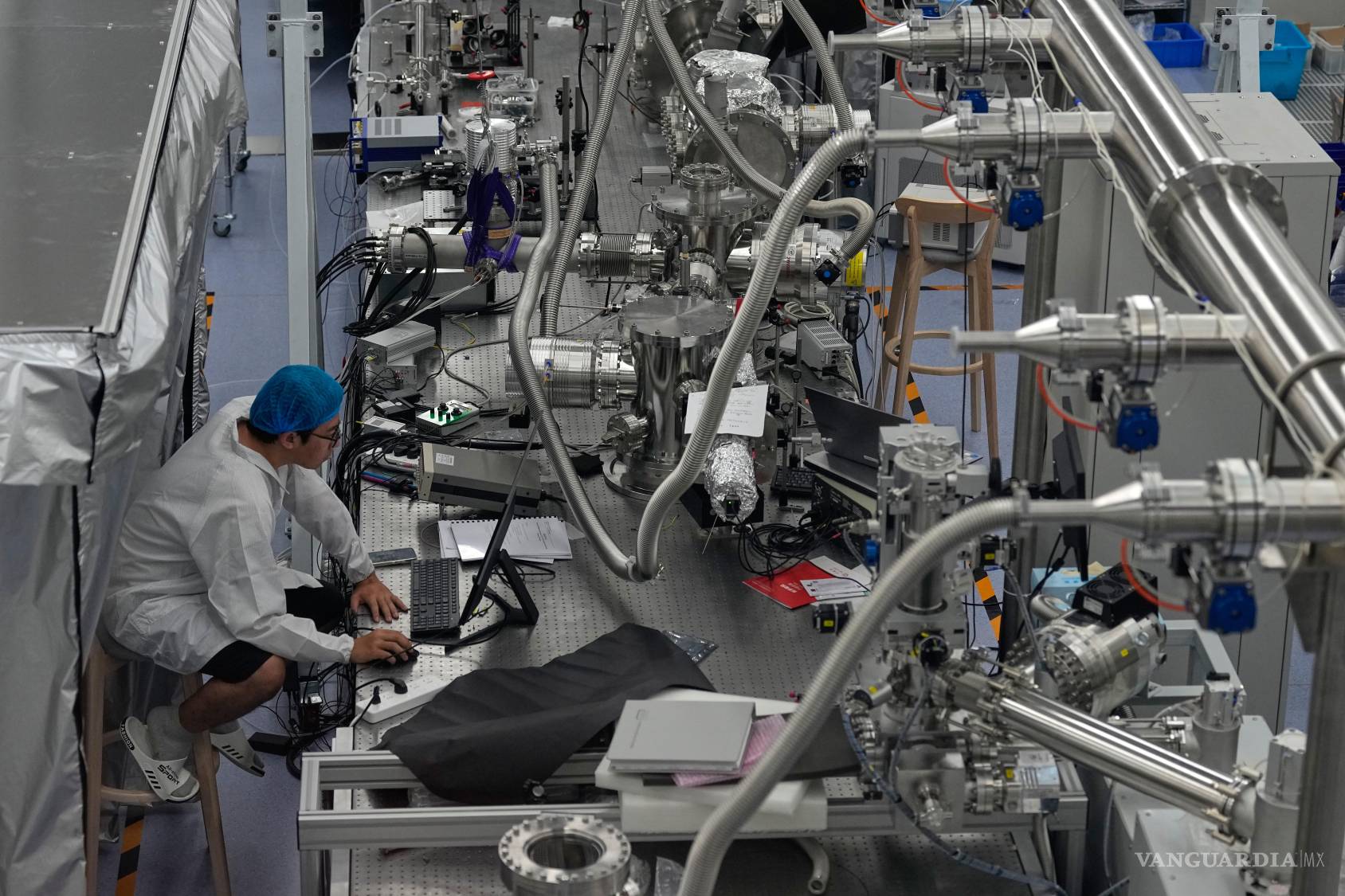 $!El auge global de la inteligencia artificial y la producción de autos eléctricos impulsaron un crecimiento del 13% en la manufactura de alta tecnología.
