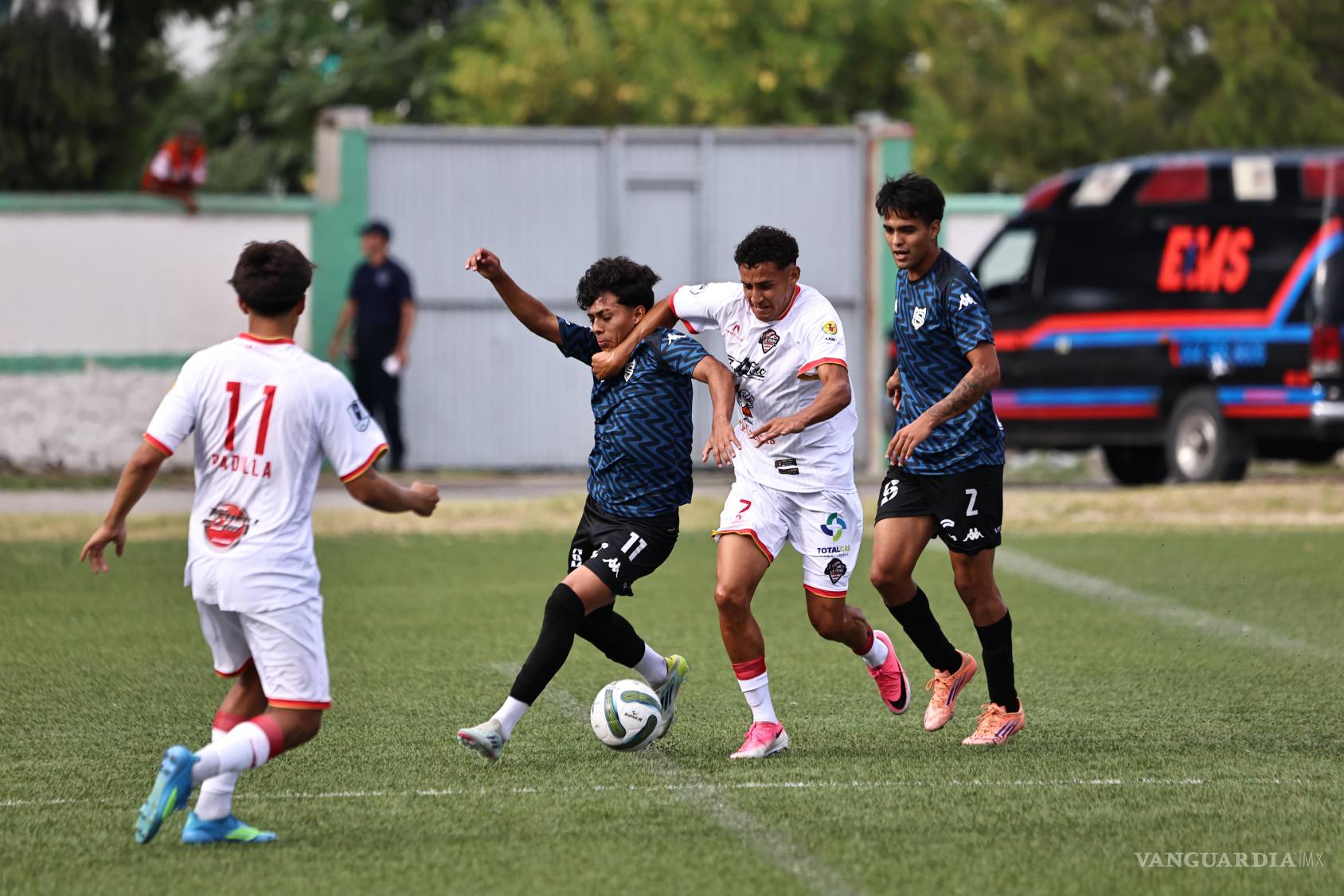 $!La Tribu celebró en Saltillo su victoria por 4-1 y sumó sus primeros tres puntos en la Liga Premier Serie A.