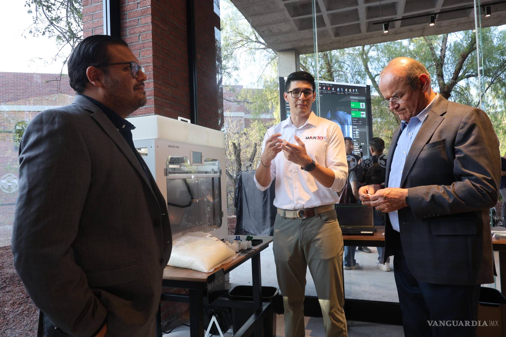 $!Los expertos se encargaron de dar los detalles del funcionamiento de los equipos. FOTO: HOMERO SÁNCHEZ