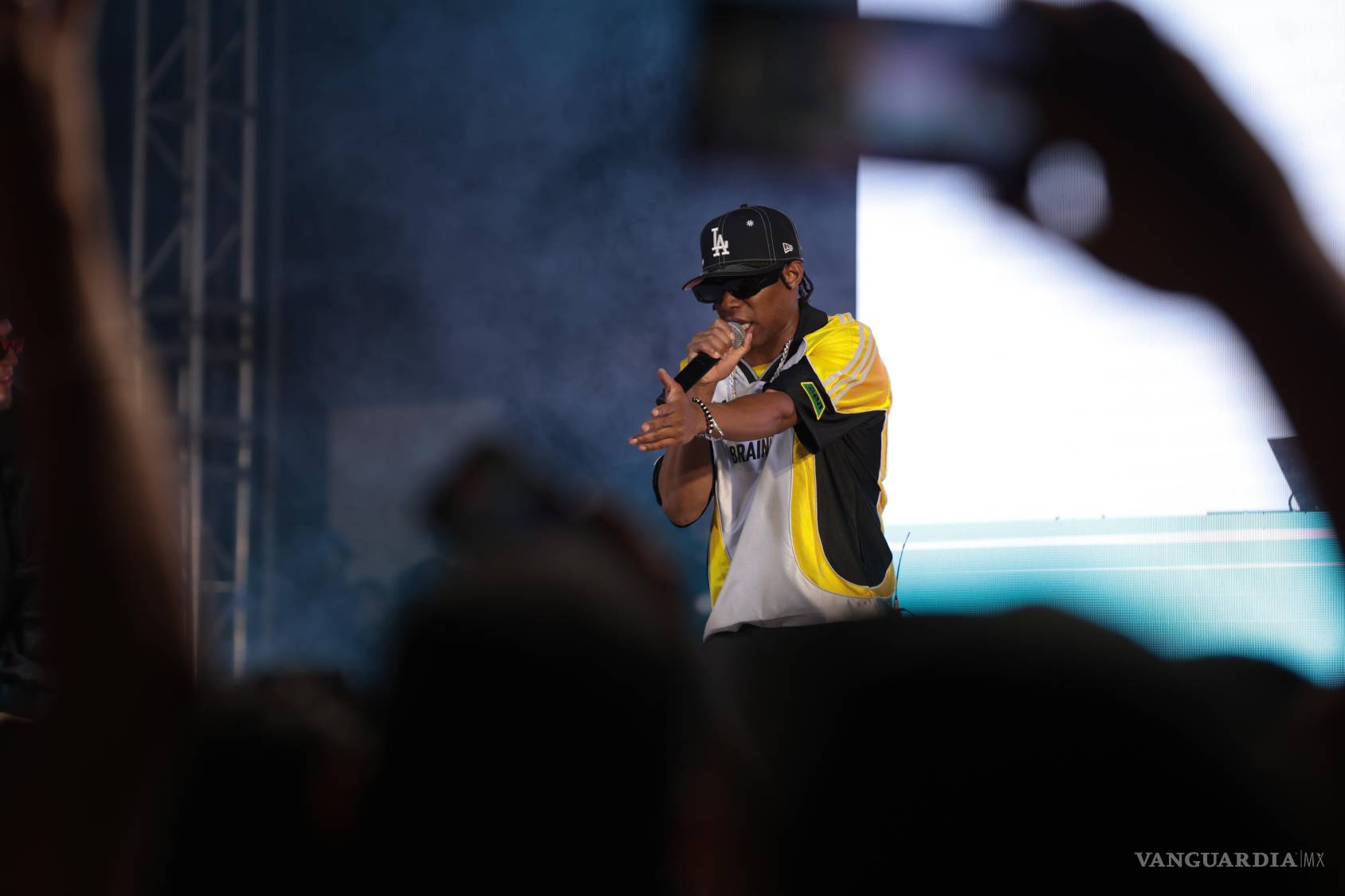 $!Ghetto Living encendió el escenario con su flow, que lo ha convertido en figura internacional.