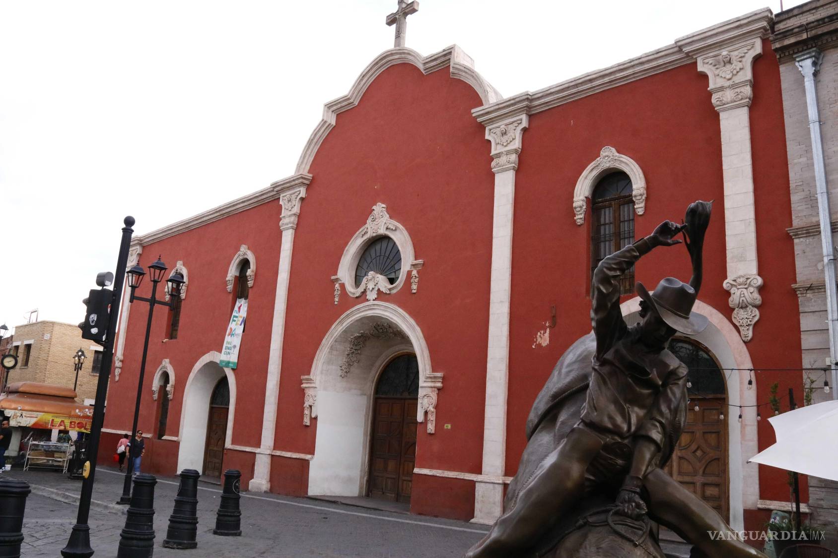 $!Aunque no hay una ruta oficial, la cercanía entre templos permite a los fieles realizar el recorrido caminando.