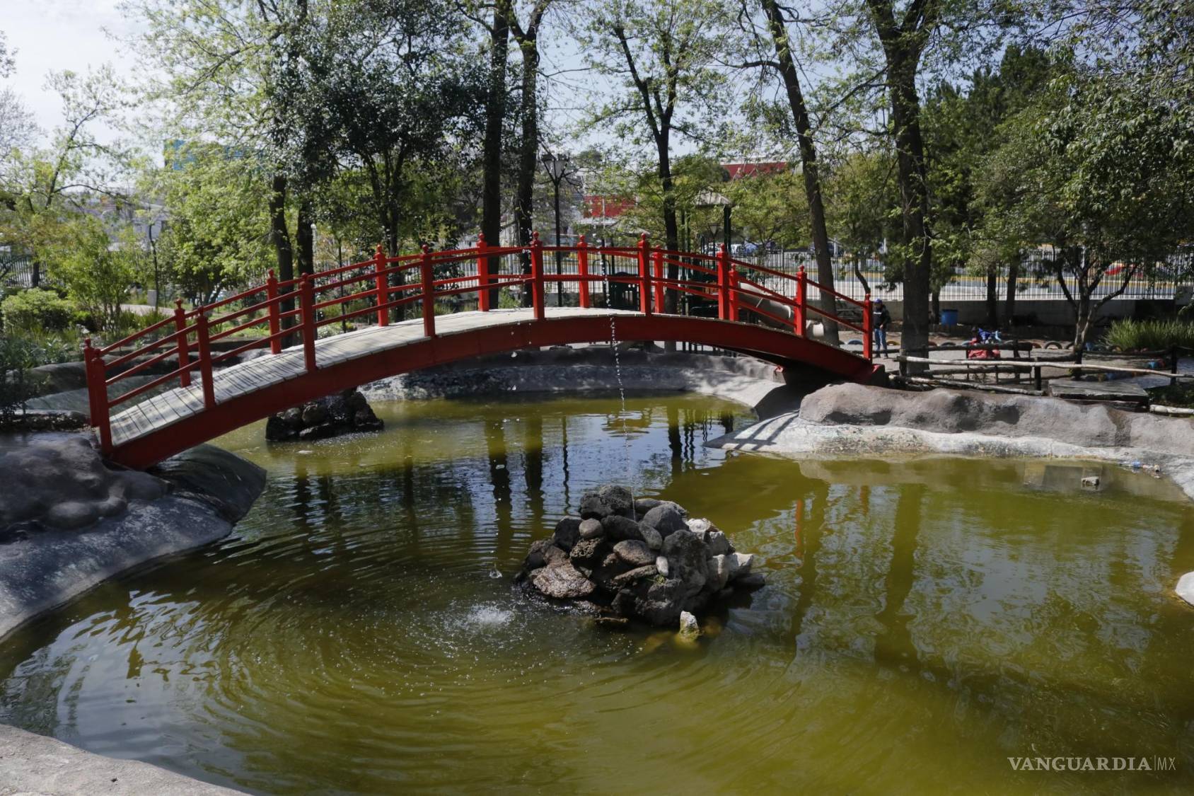 $!El lugar cuenta con lago artificial.