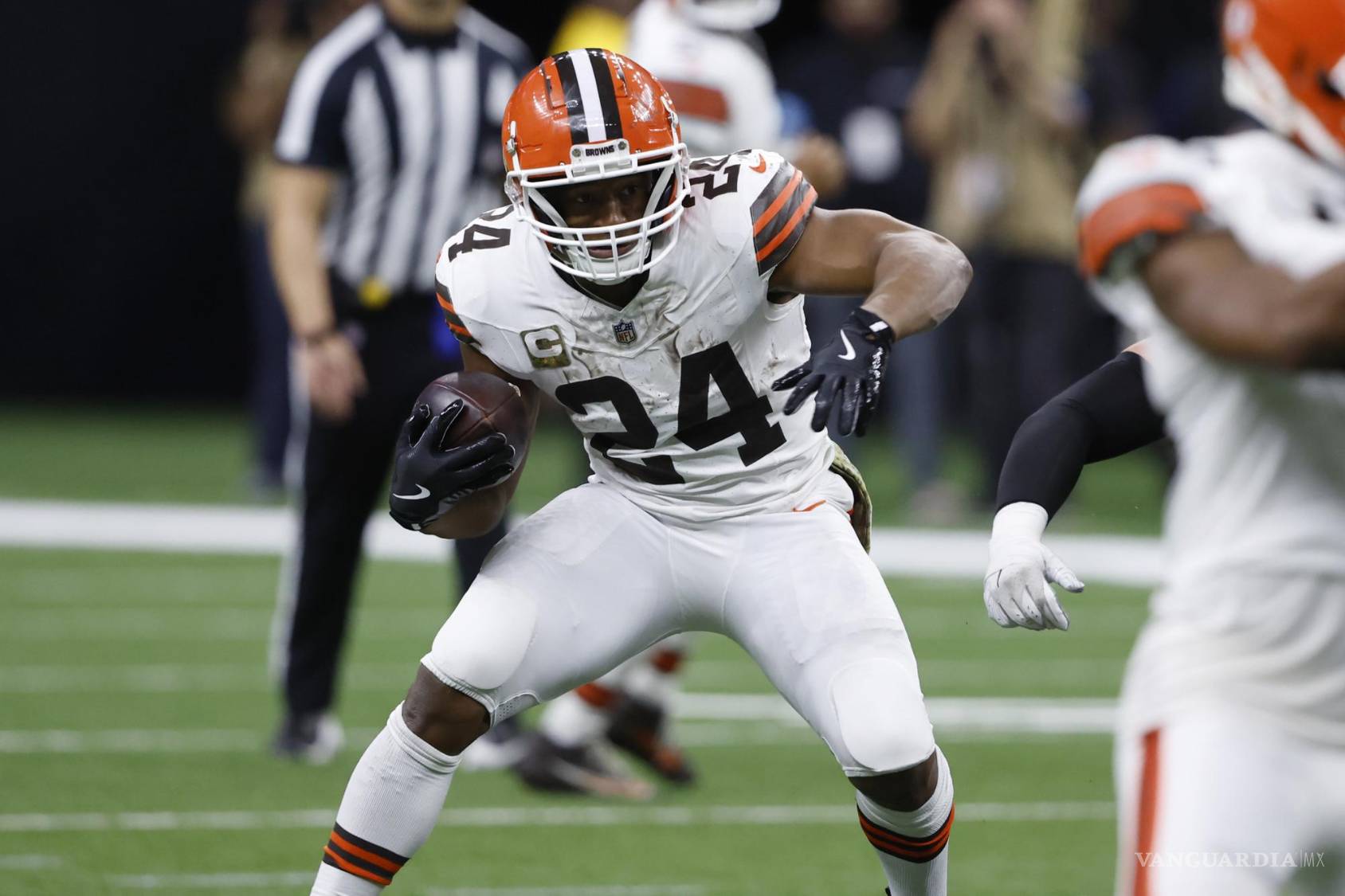 $!El corredor de los Browns enfrenta un duelo complicado contra Pittsburgh y su efectividad está en declive.