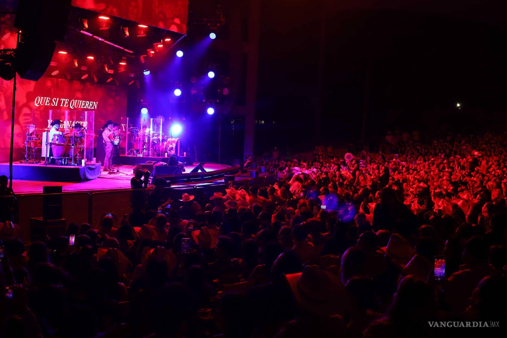 $!El Auditorio del Parque Las Maravillas lució lleno.