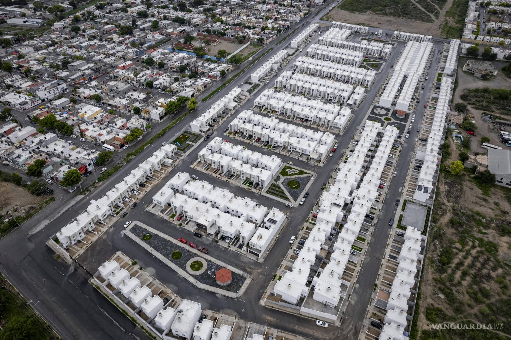 $!Imágenes satelitales muestran que otro predio aledaño ya fue adaptado para construir un fraccionamiento privado, en una zona donde ya se han reportado inundaciones recurrentes.