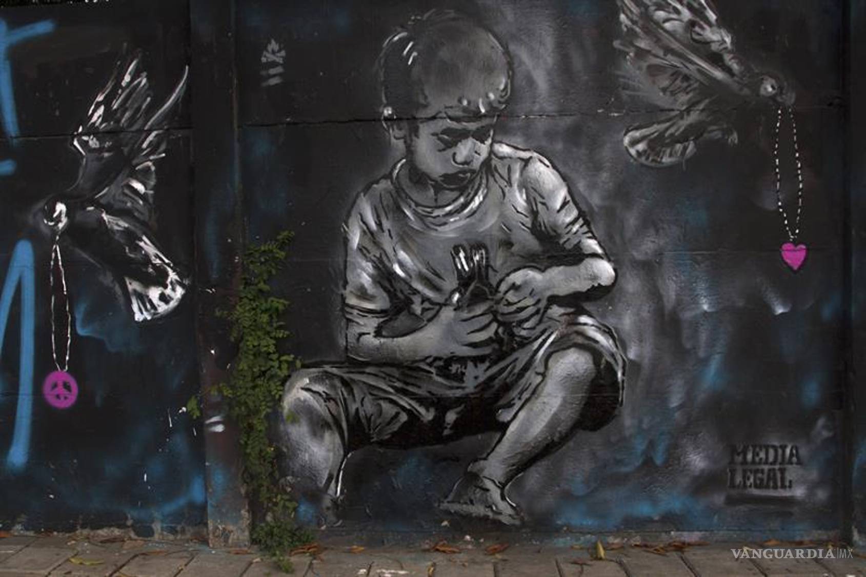 $!Artistas urbanos combaten el extremismo islámico en Yakarta