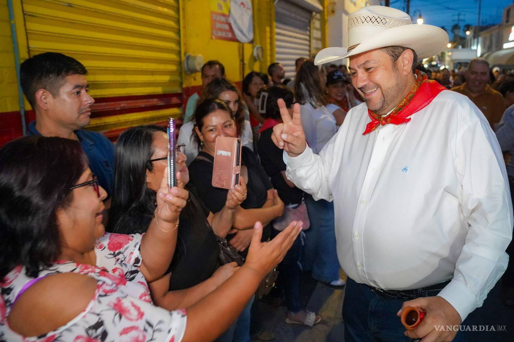 $!Productoras locales exhibieron talento y creatividad en la Exposición de Mujeres Emprendedoras.