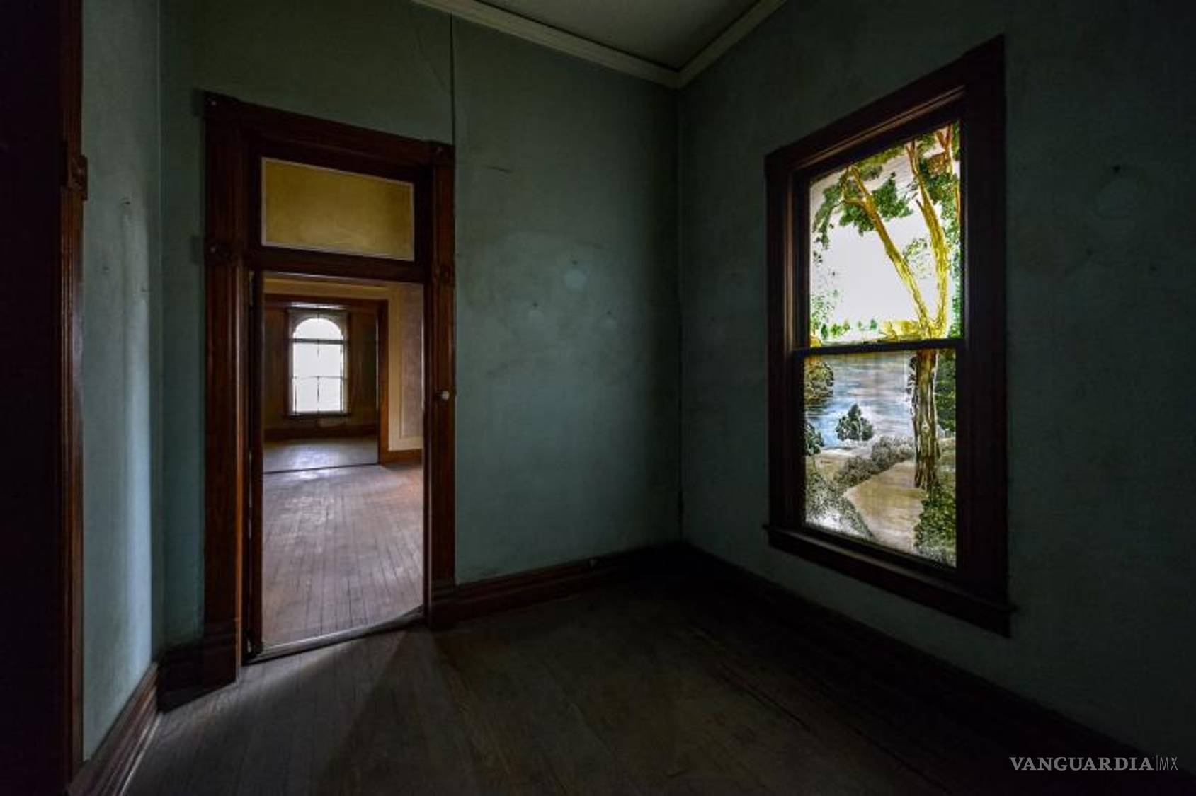 $!Una de sus propiedades más bellas fue una casa en la calle Hidalgo, cerca de la Catedral de Santiago y la Plaza de Armas.